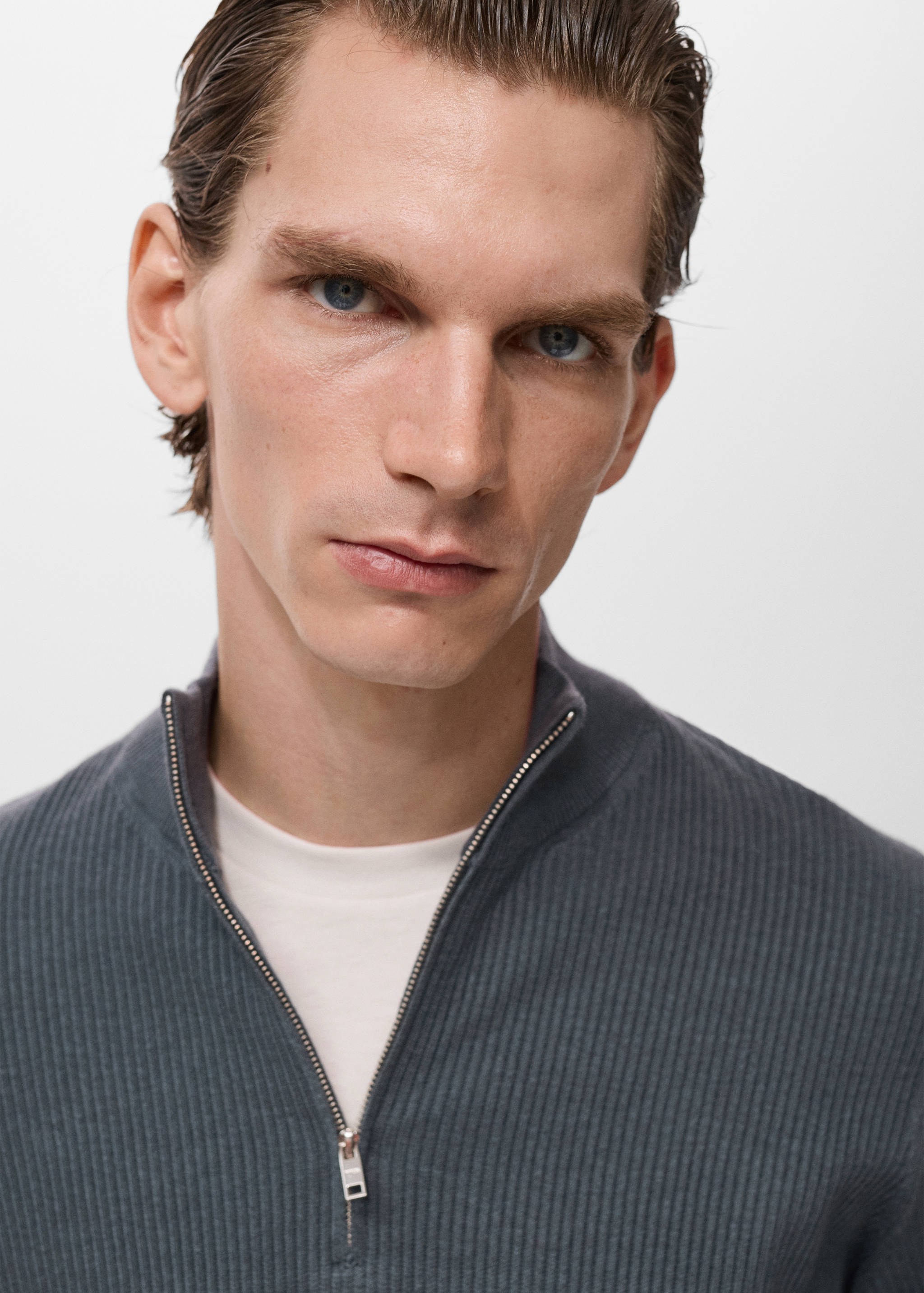 Ribbed sweater with zip neck - Details of the article 1