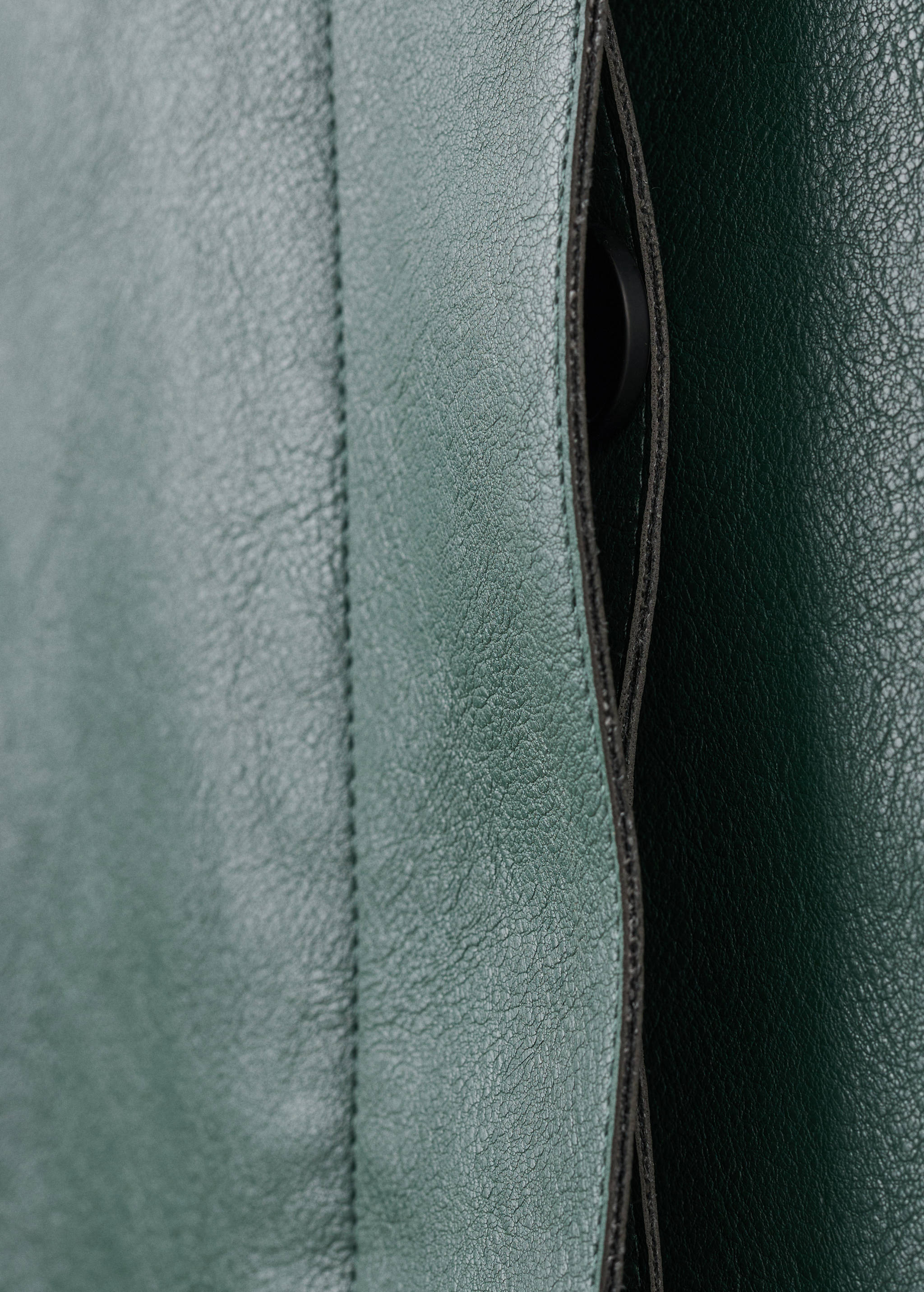 Veste cuir synthétique poches - Détail de l'article 0