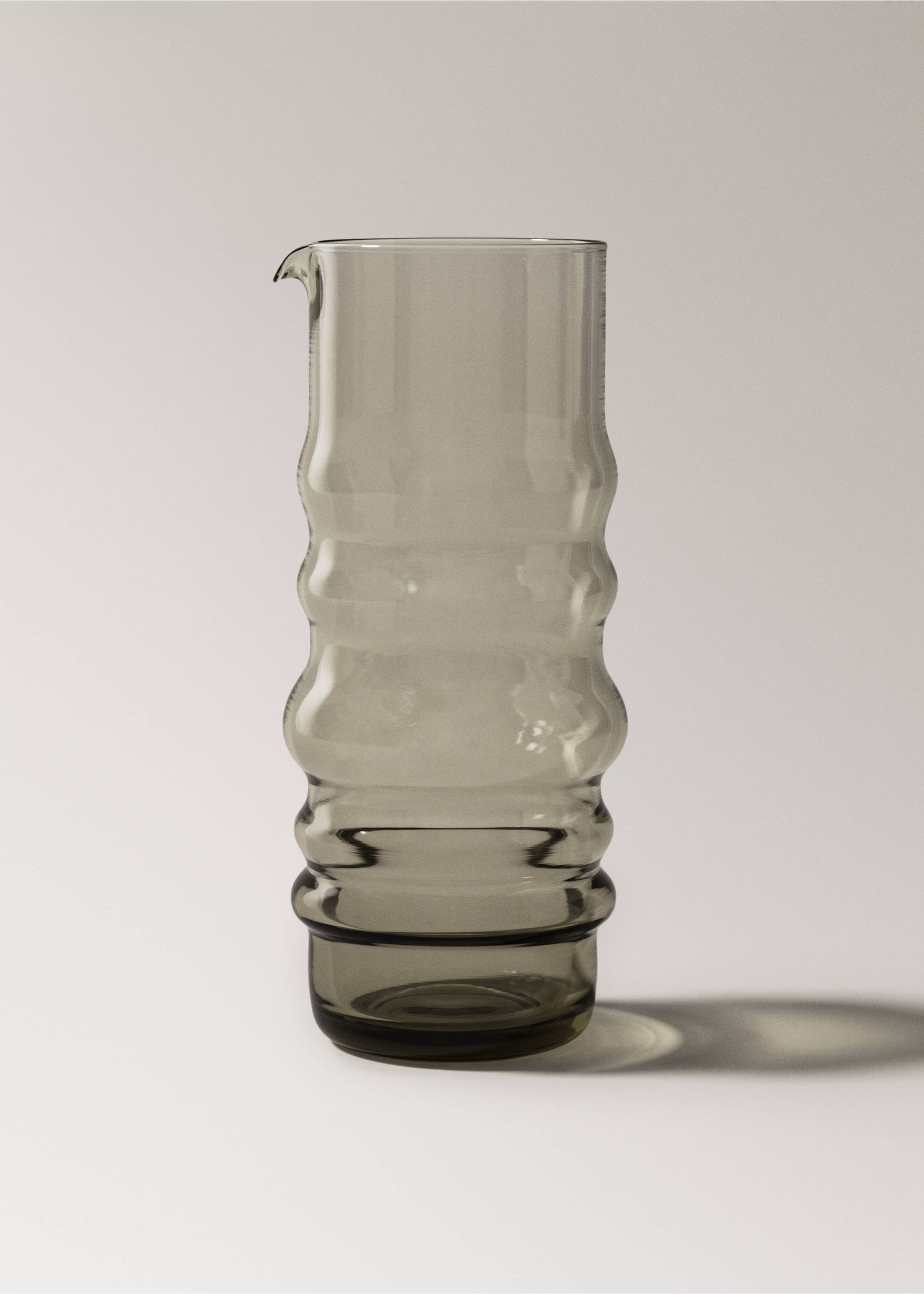 Smoked borosilicate vase with wave design - Article without model, Charcoal. Ref: 17094439-00.