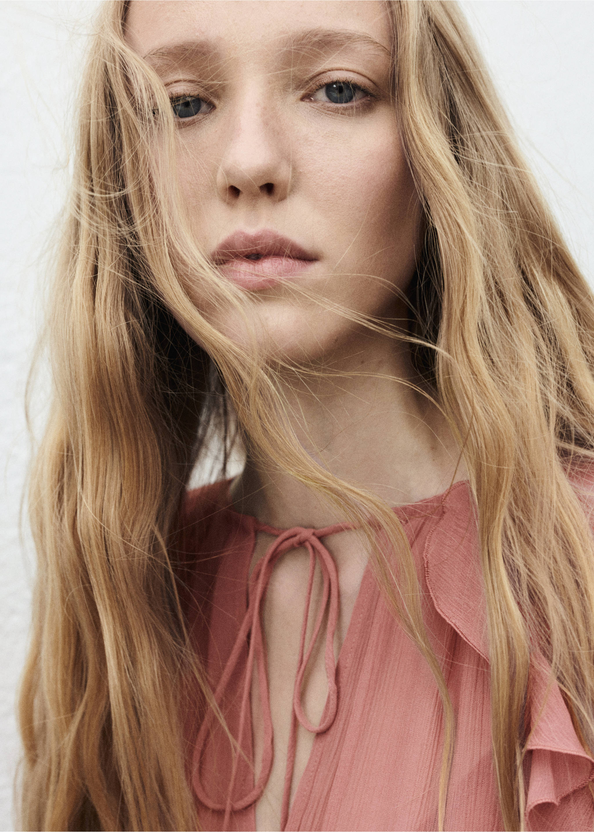 Flared dress with ruffled sleeves - Details of the article 1, Pink. Ref: 17094446-00.