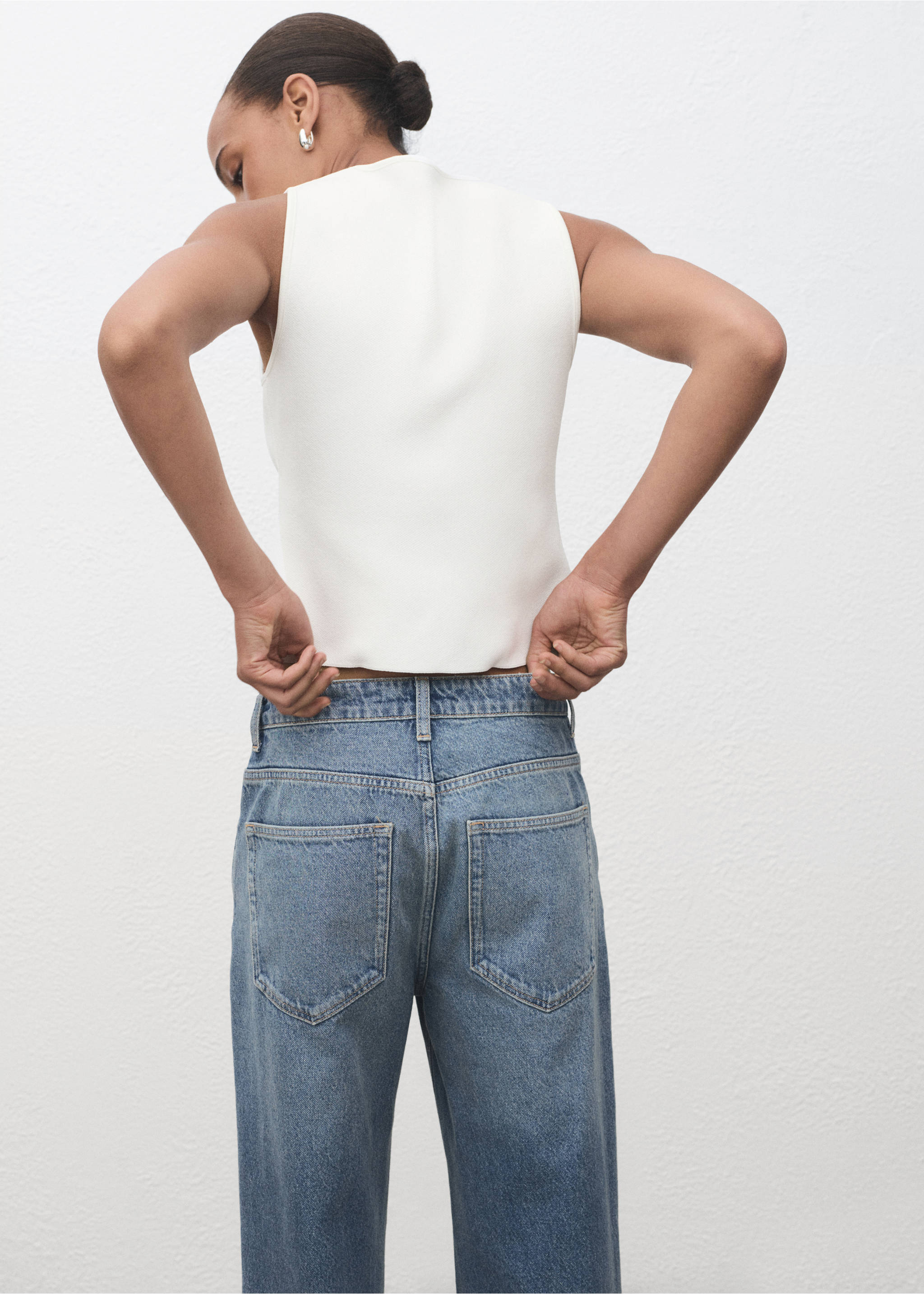 Gilet maille boutons bijoux - Verso de l’article, Blanc. Ref: 17094447-00.