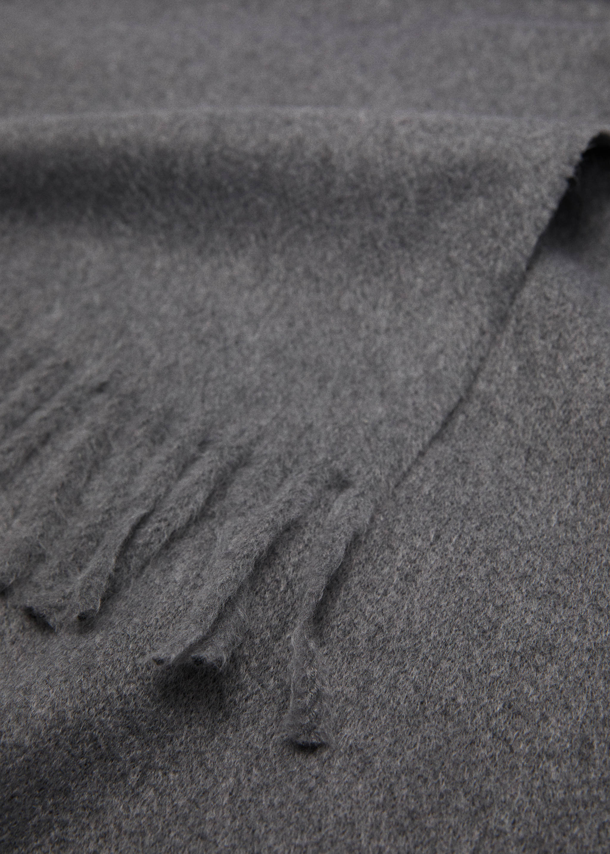 Fringed edge scarf - Medium plane