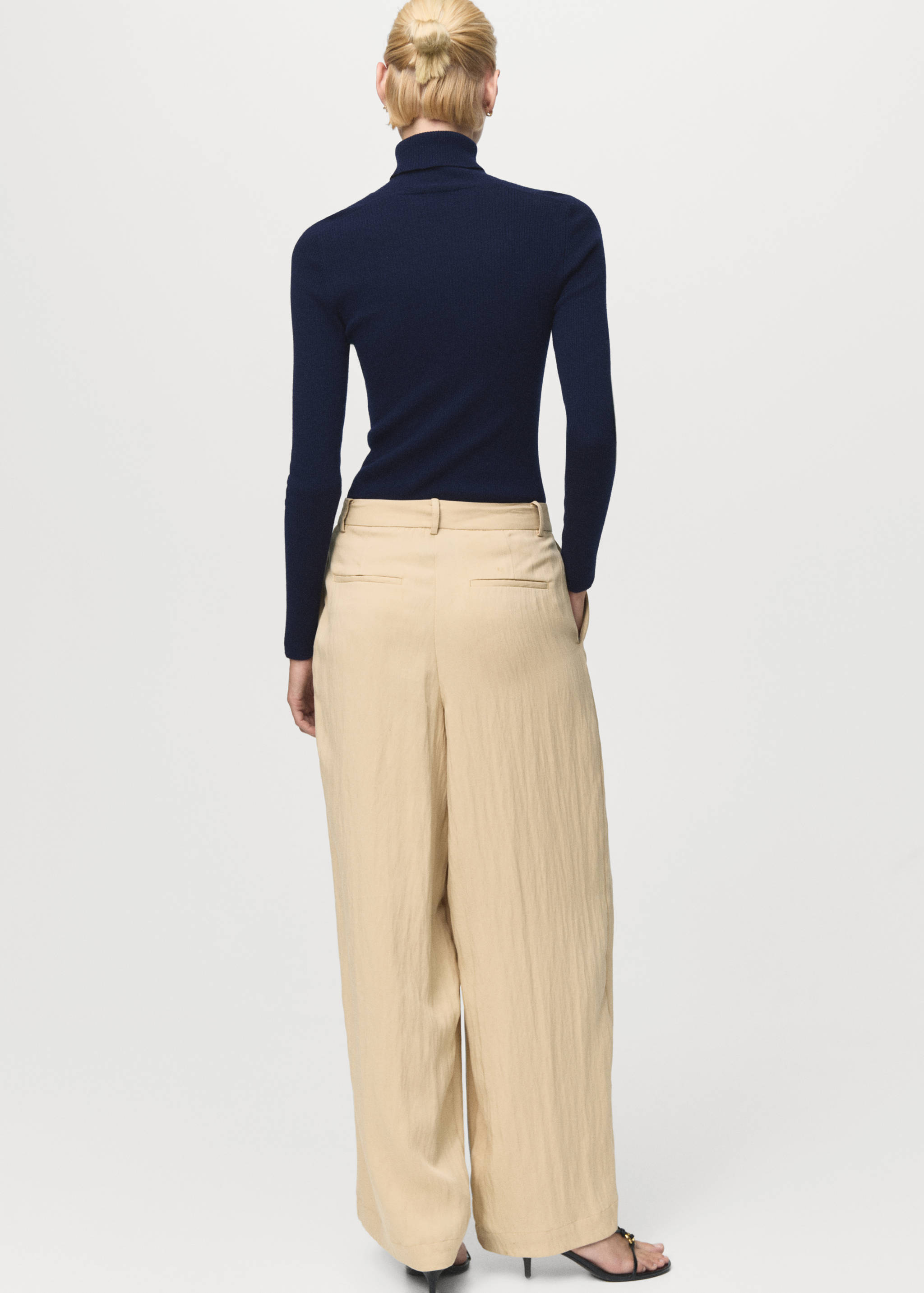 Camisola lã gola alta - Verso do artigo