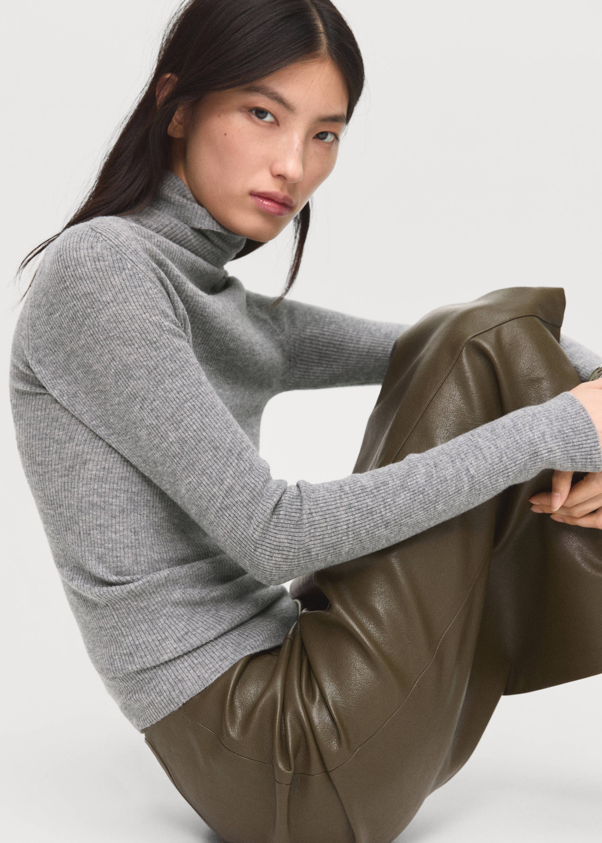 Camisola lã gola alta - Pormenor do artigo 6