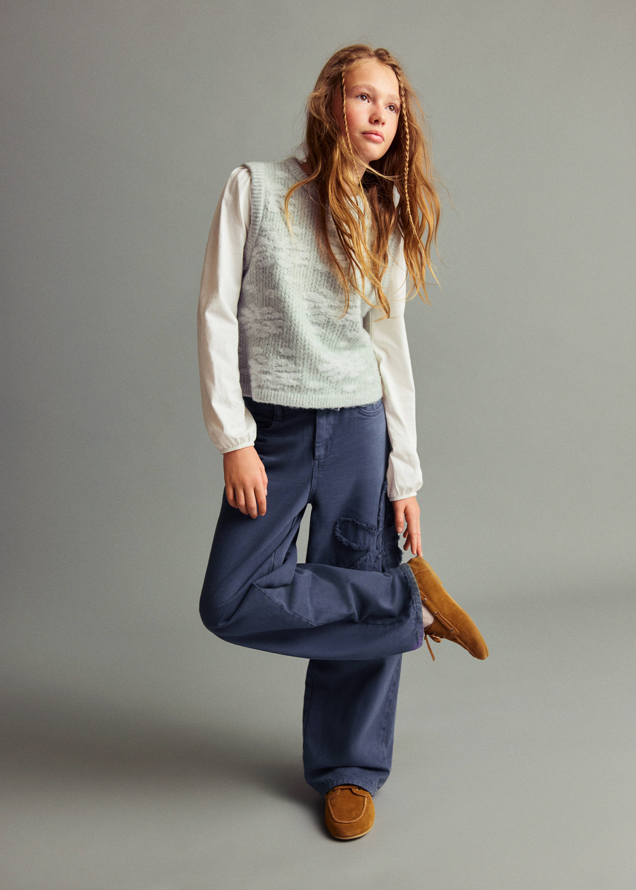 Wide leg jeans with flower detail - General plane