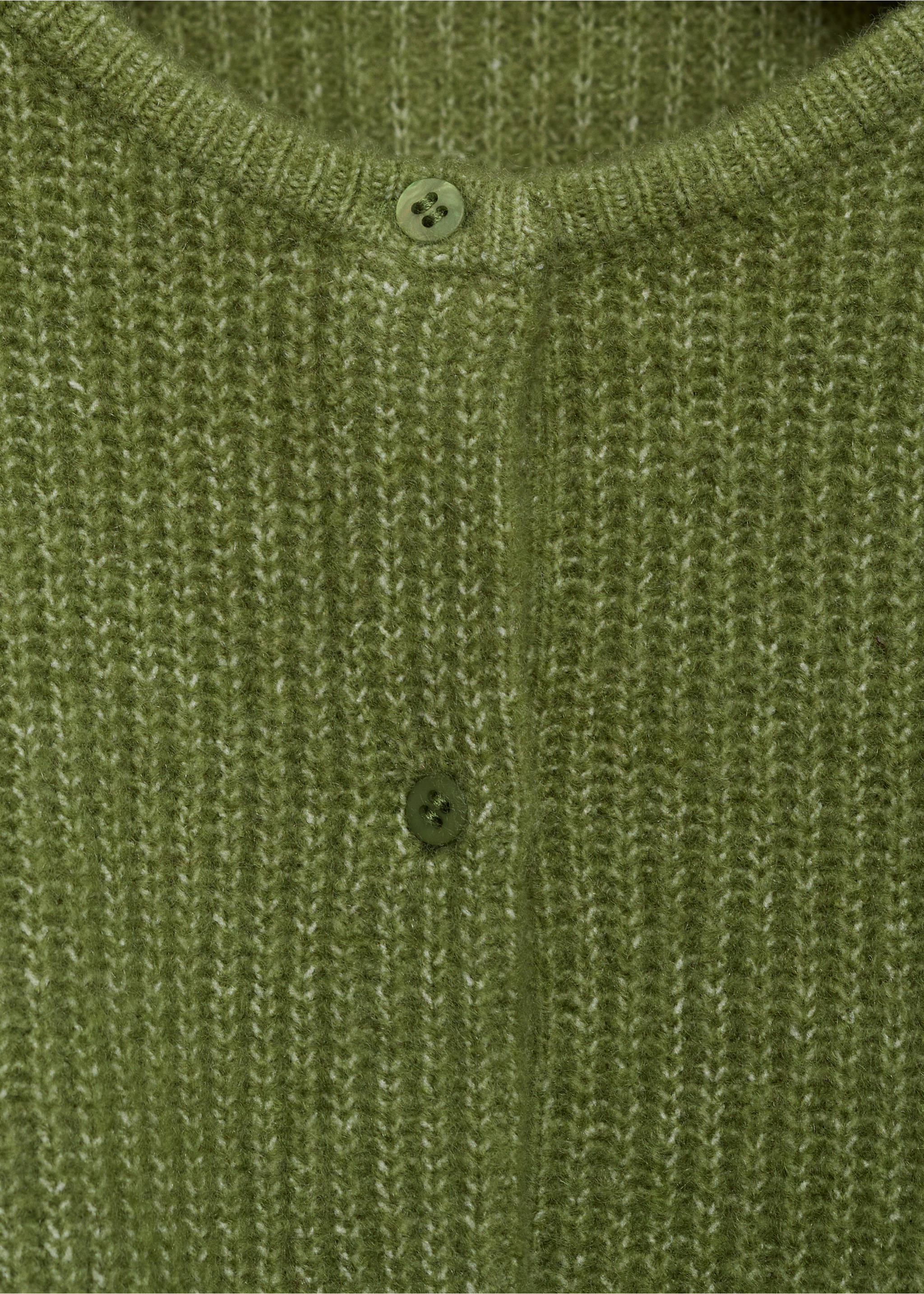 Cardigan maille boutons - Détail de l'article 8, Vert. Ref: 17095152-00.
