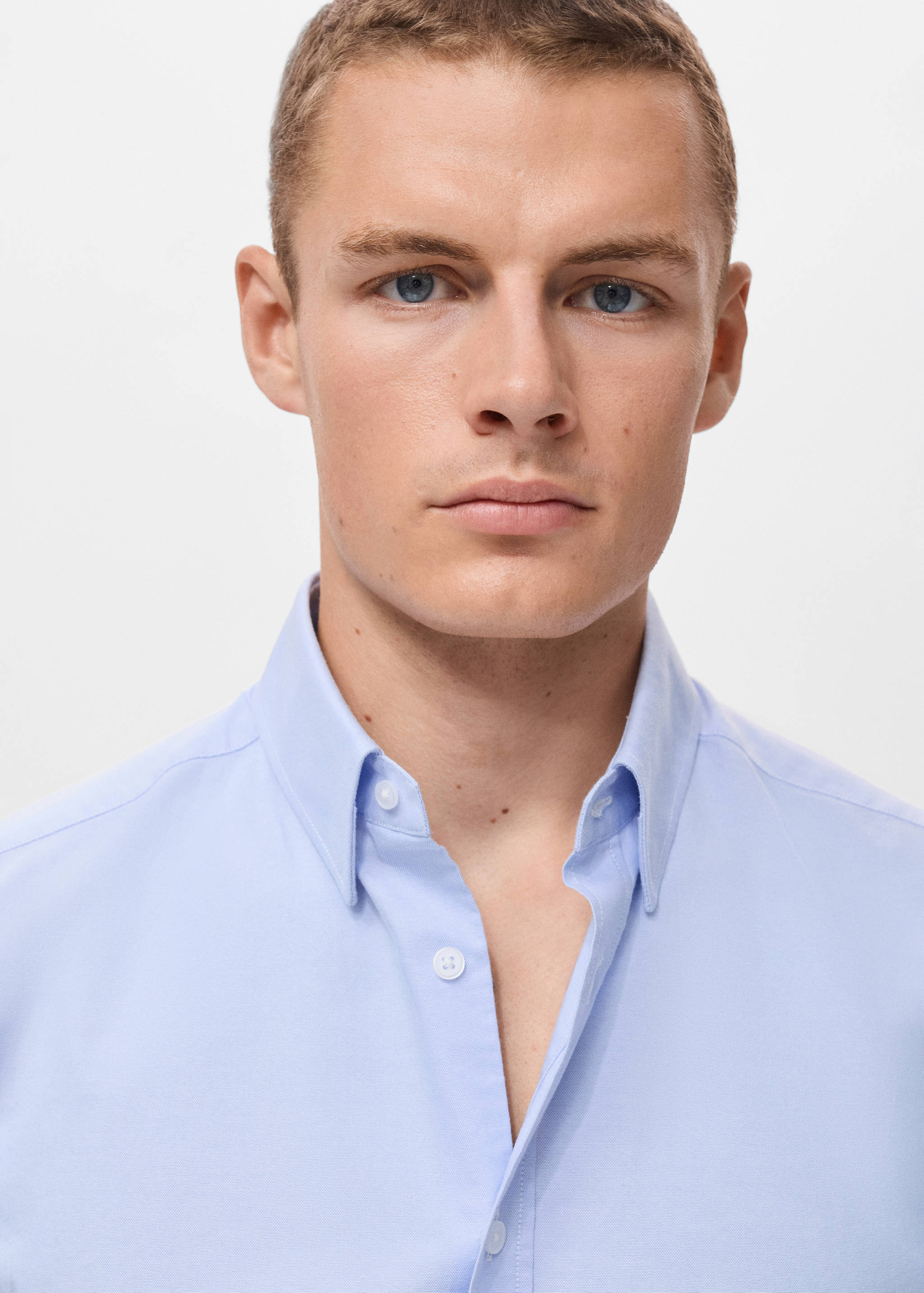 100% cotton Oxford shirt - Details of the article 1