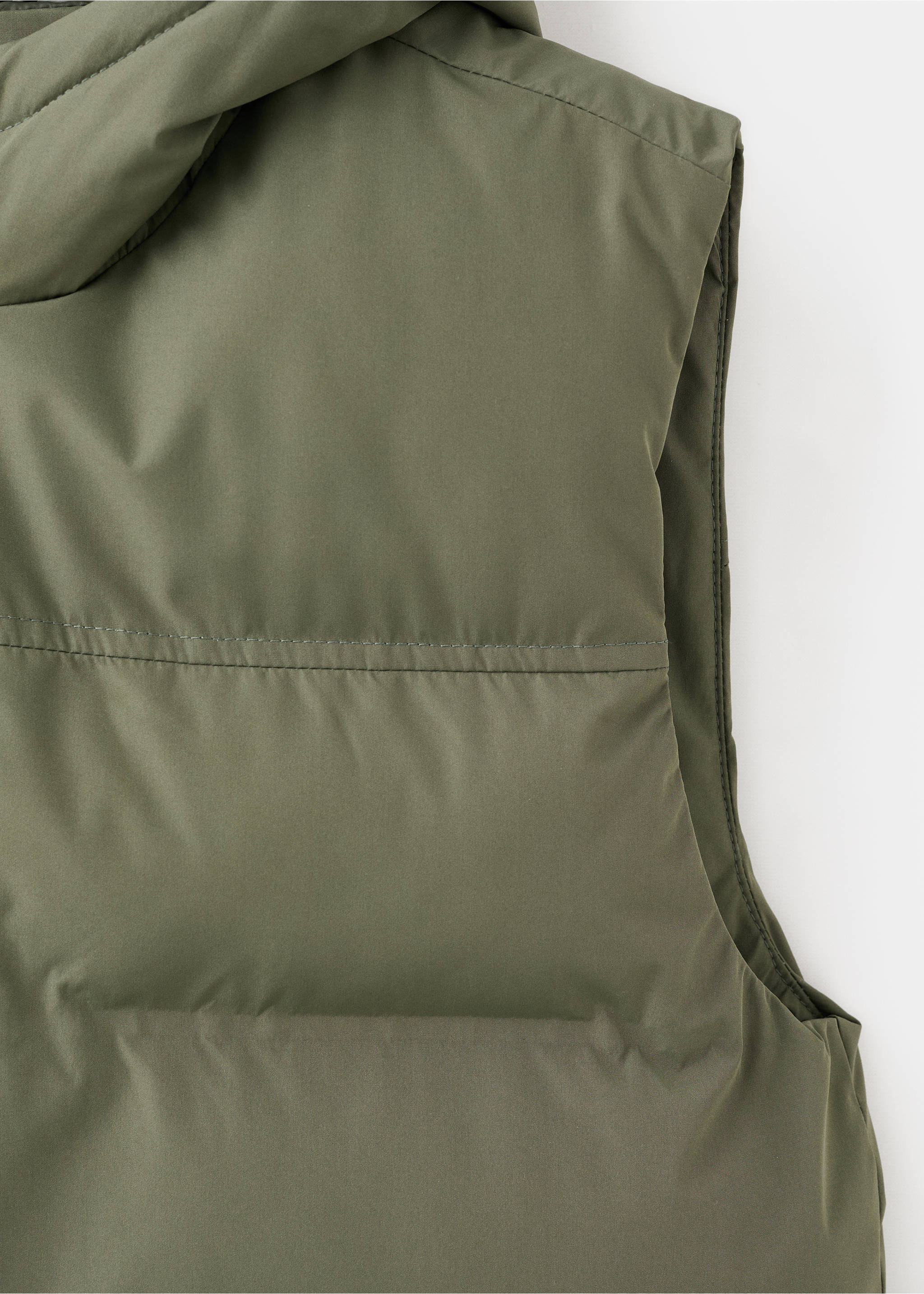 Kapitone yelek - Ürün detayı 8, Haki Renk. Ref: 17095783-00.