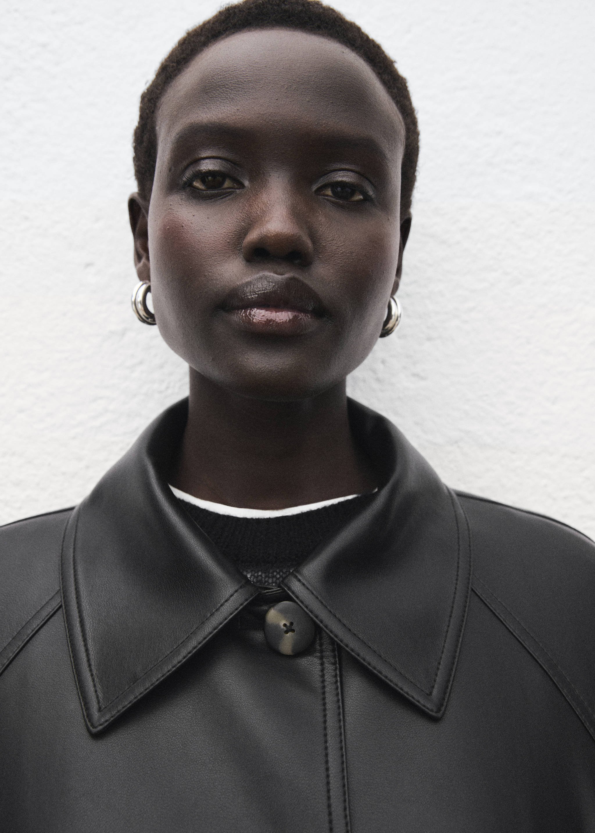 Long faux-leather trench coat with belt - Details of the article 1