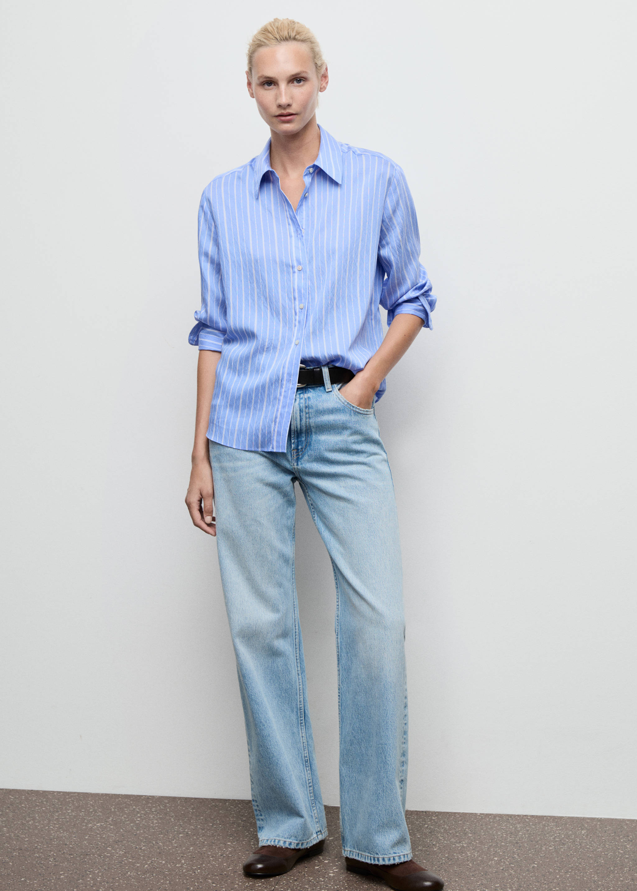 Striped straight shirt - General plane