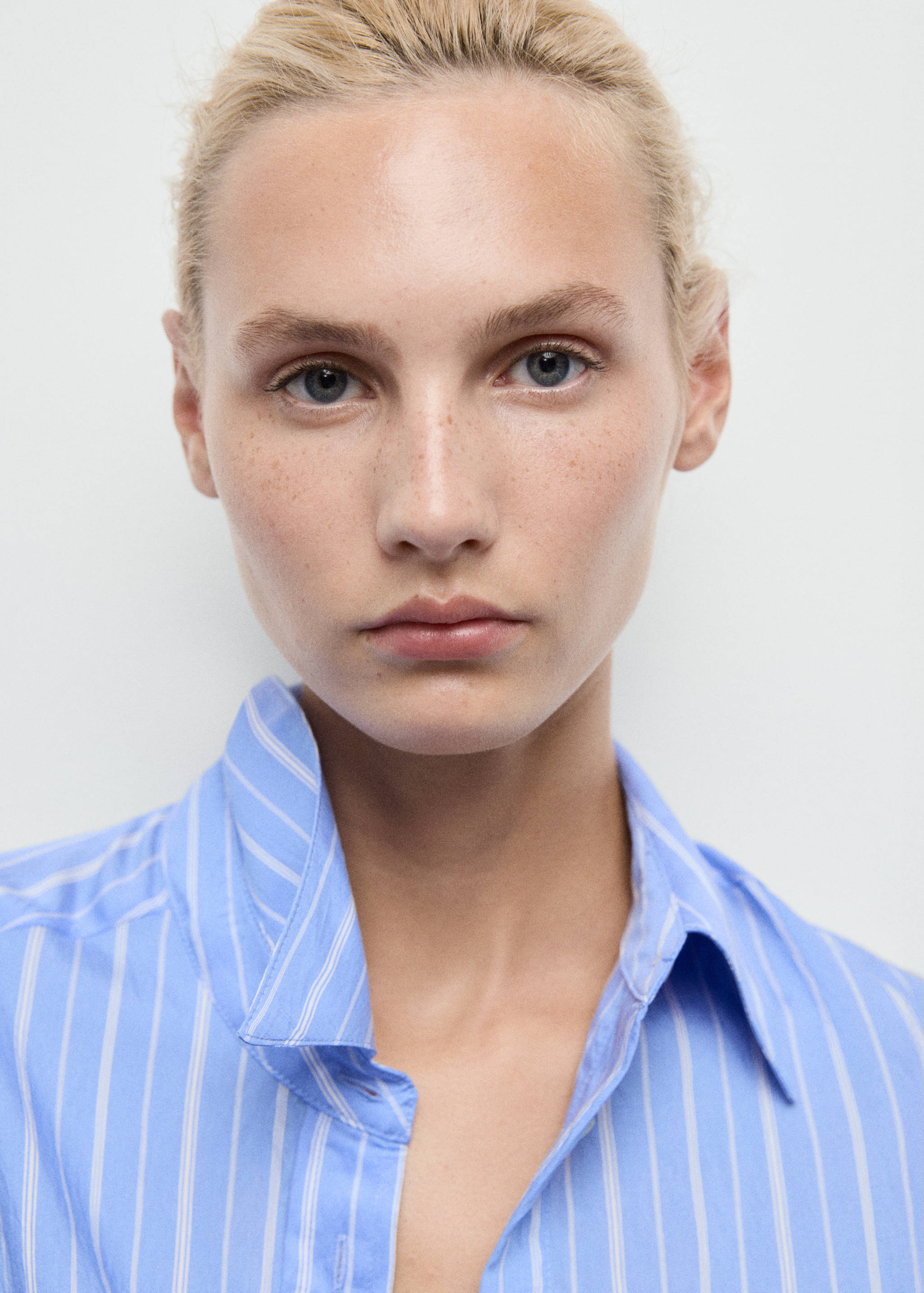 Striped straight shirt - Details of the article 1