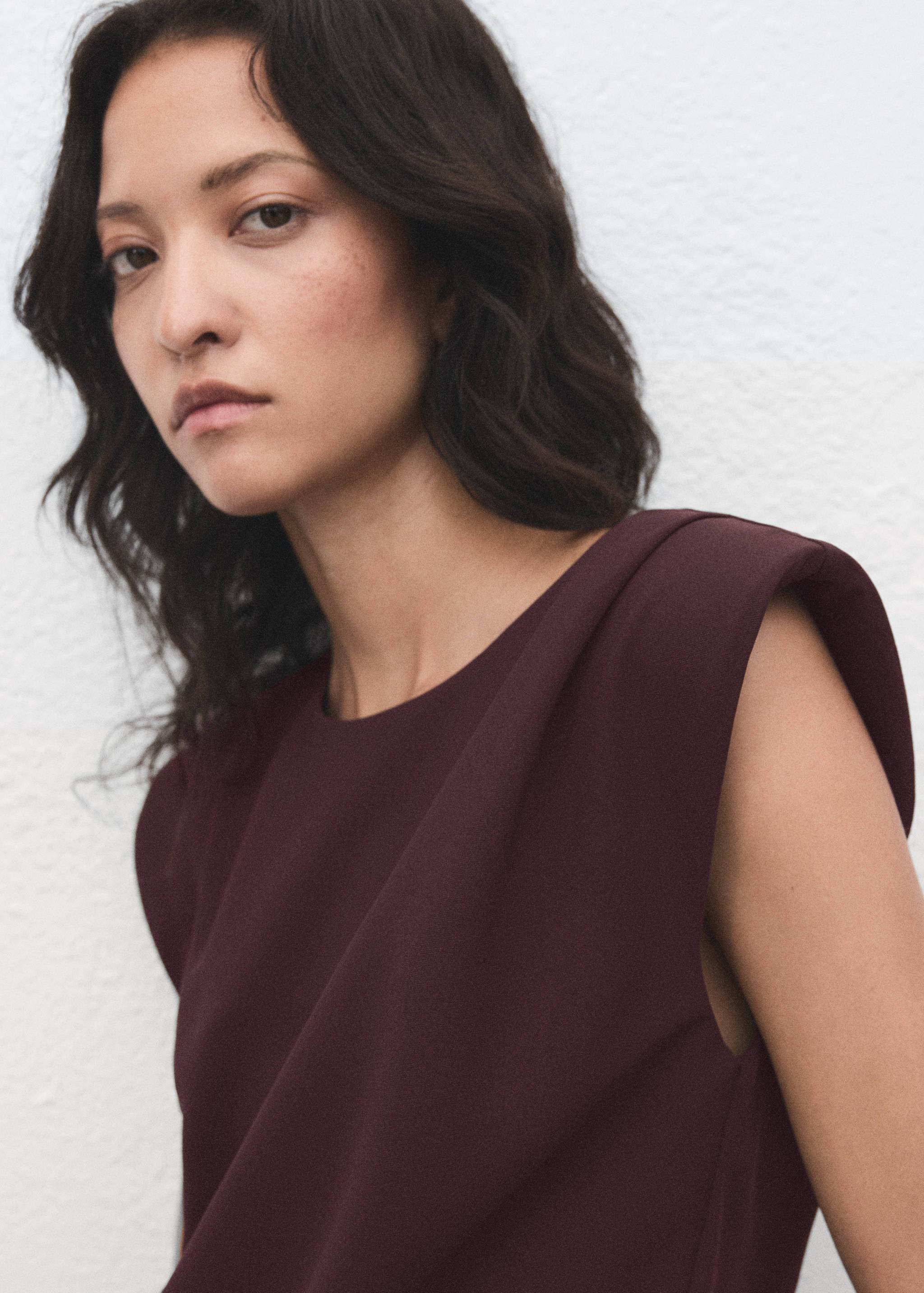 Ruched blouse with shoulder pads - Details of the article 1