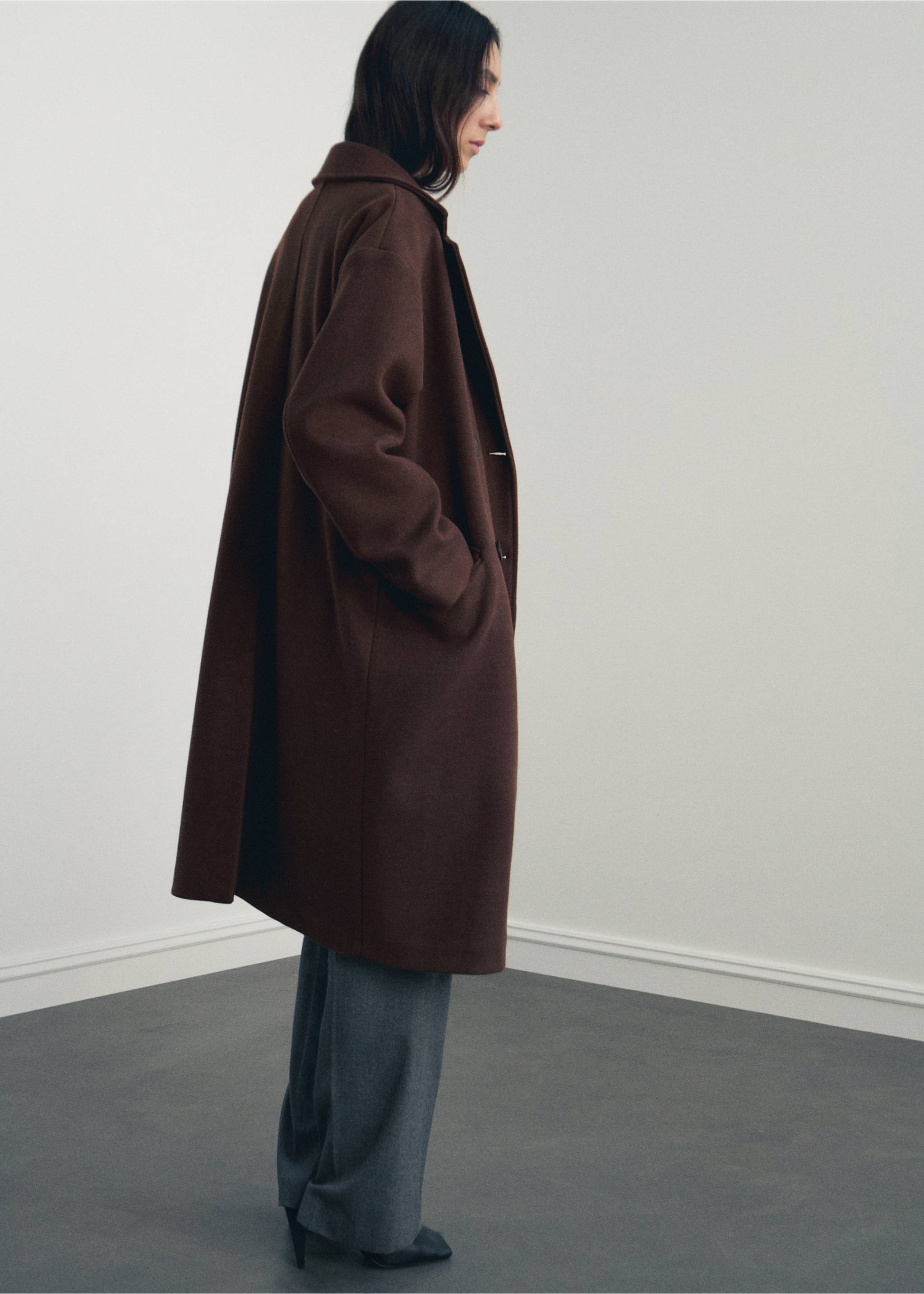 Dark brown coat in a relaxed, straight silhouette with lapels., Brown. Ref: 17095812-00.