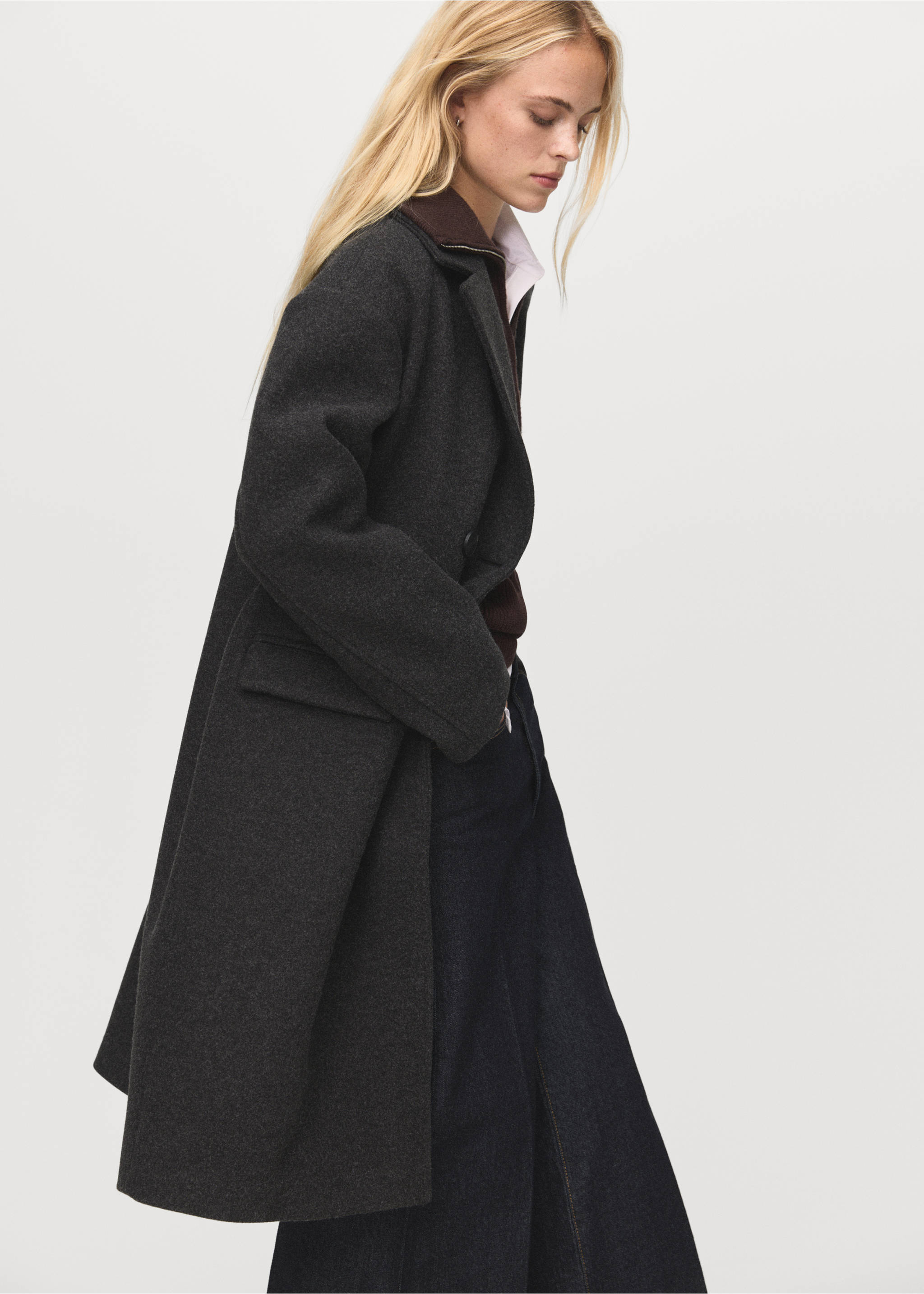 Dark grey long coat with lapels and flap pockets, Charcoal. Ref: 17095812-00.