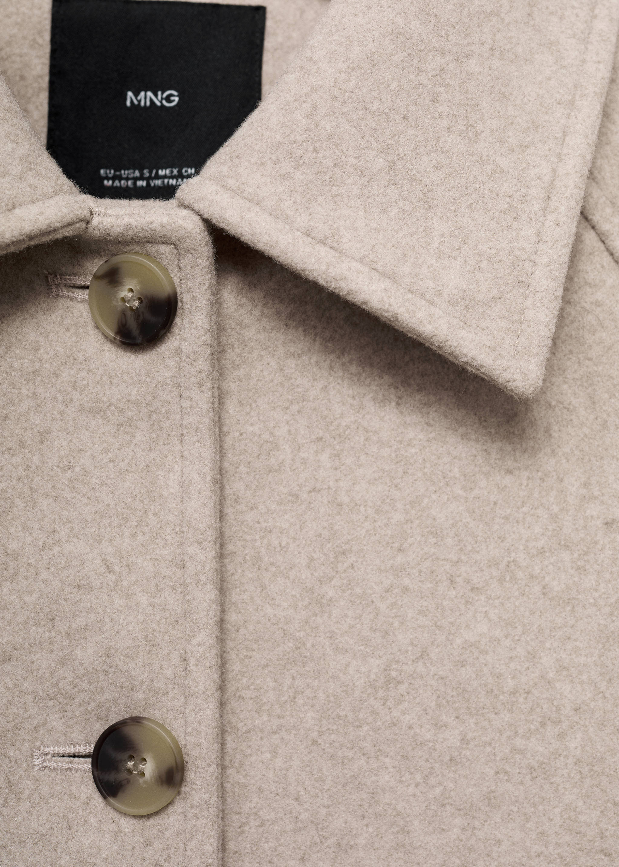 Short coat with notched lapel collar - Details of the article 8
