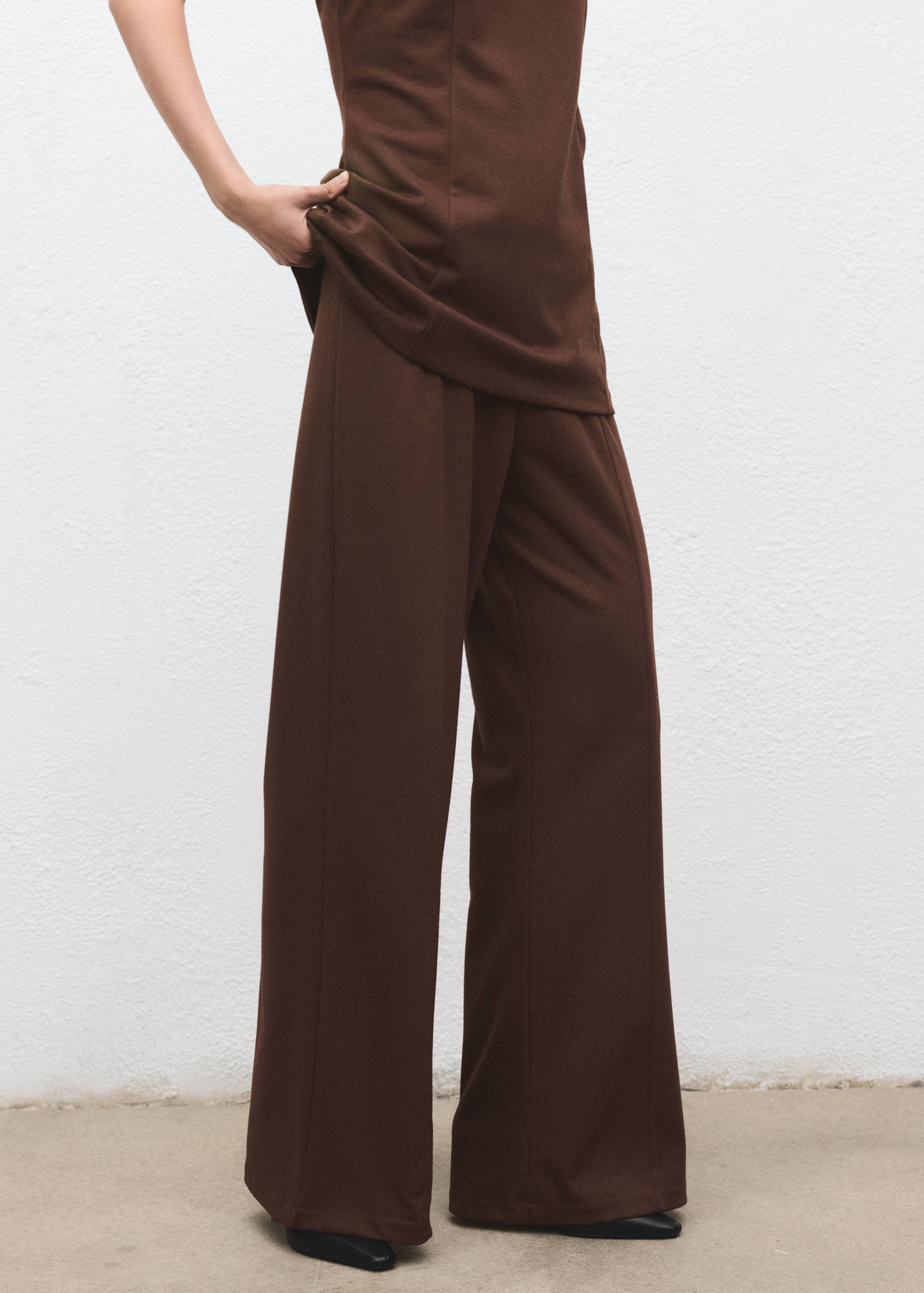 High-waisted wide leg trousers with belt loops - Reverse of the article
