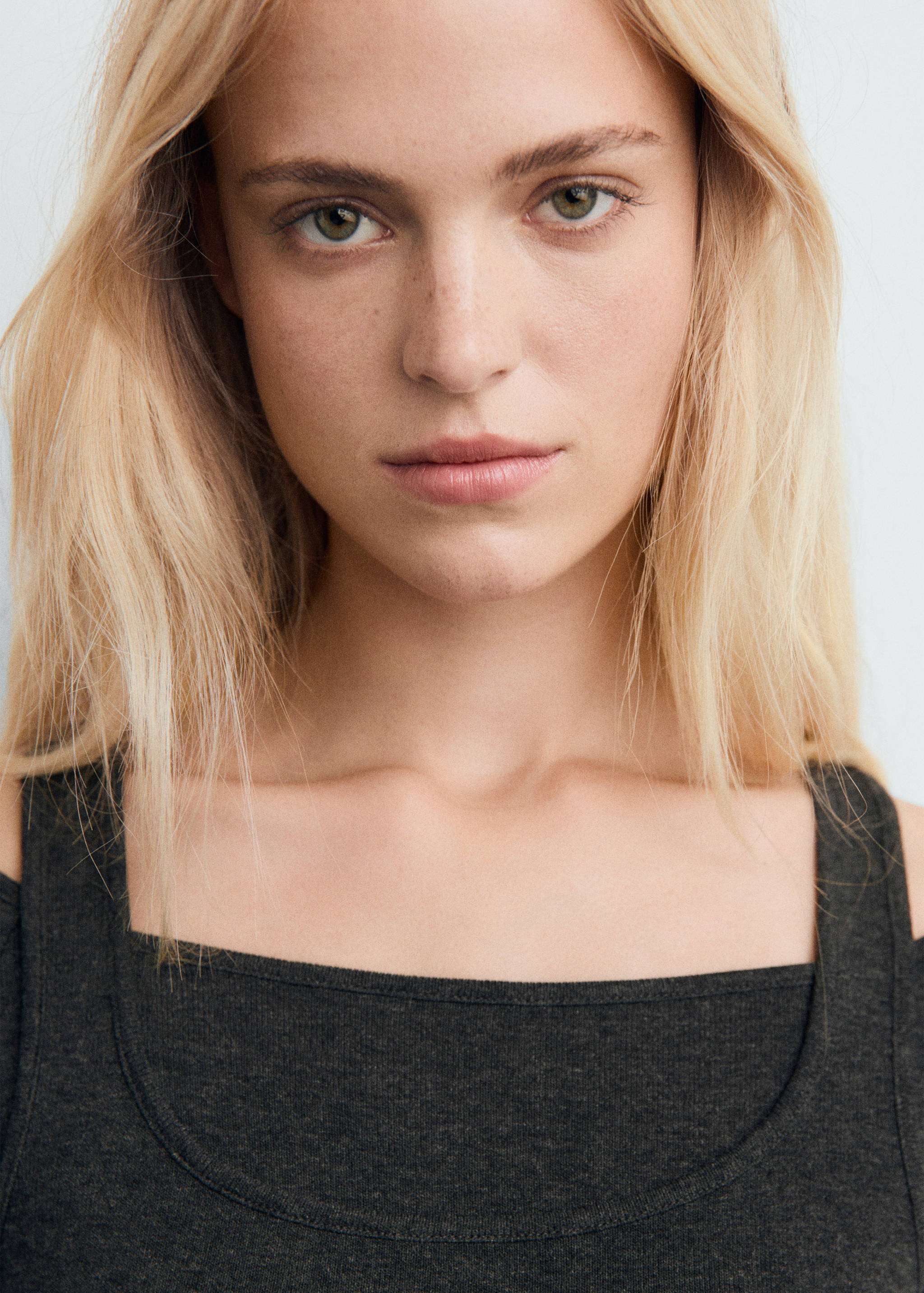 Combined crew neck sweater - Details of the article 1