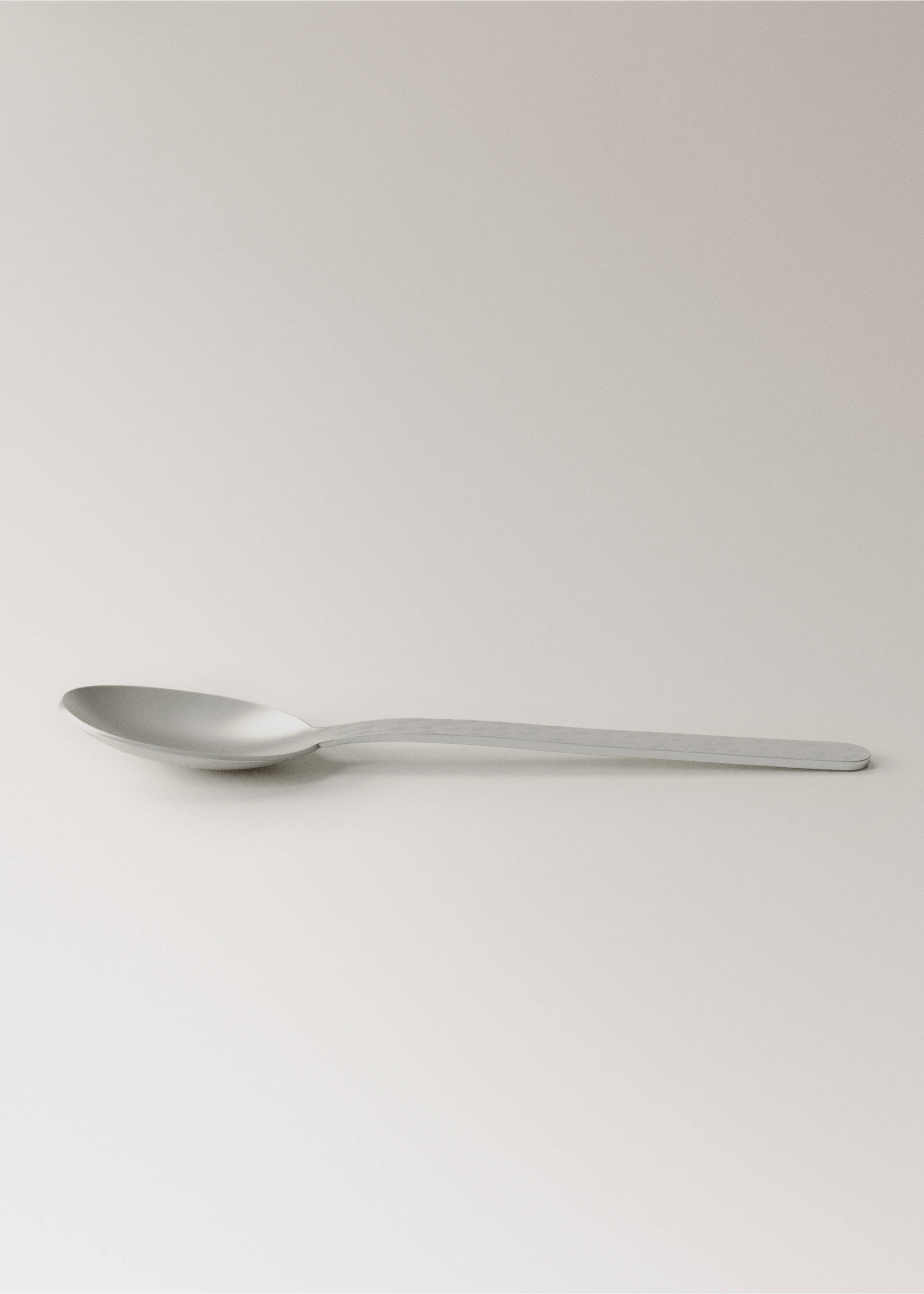 Set of 4 hammered stainless steel dessert spoons - Details of the article 1, Silver. Ref: 17095821-00.