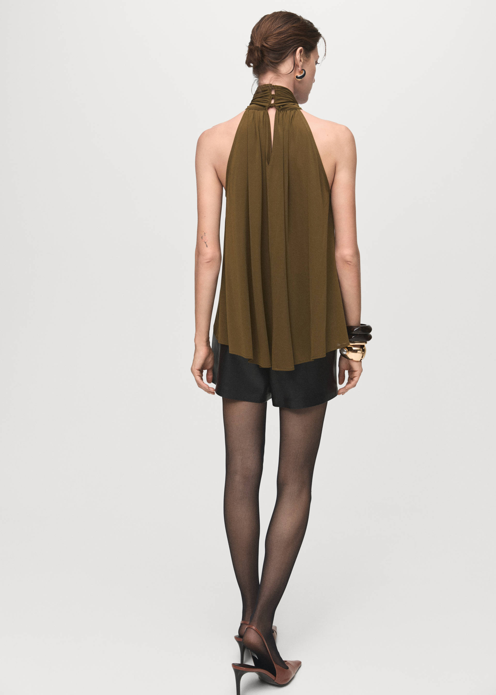 Halter top with bow - Reverse of the article