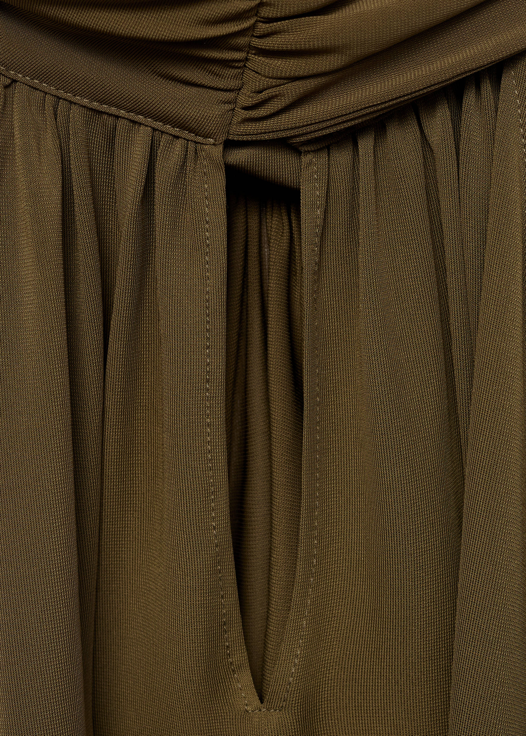 Halter top with bow - Details of the article 8