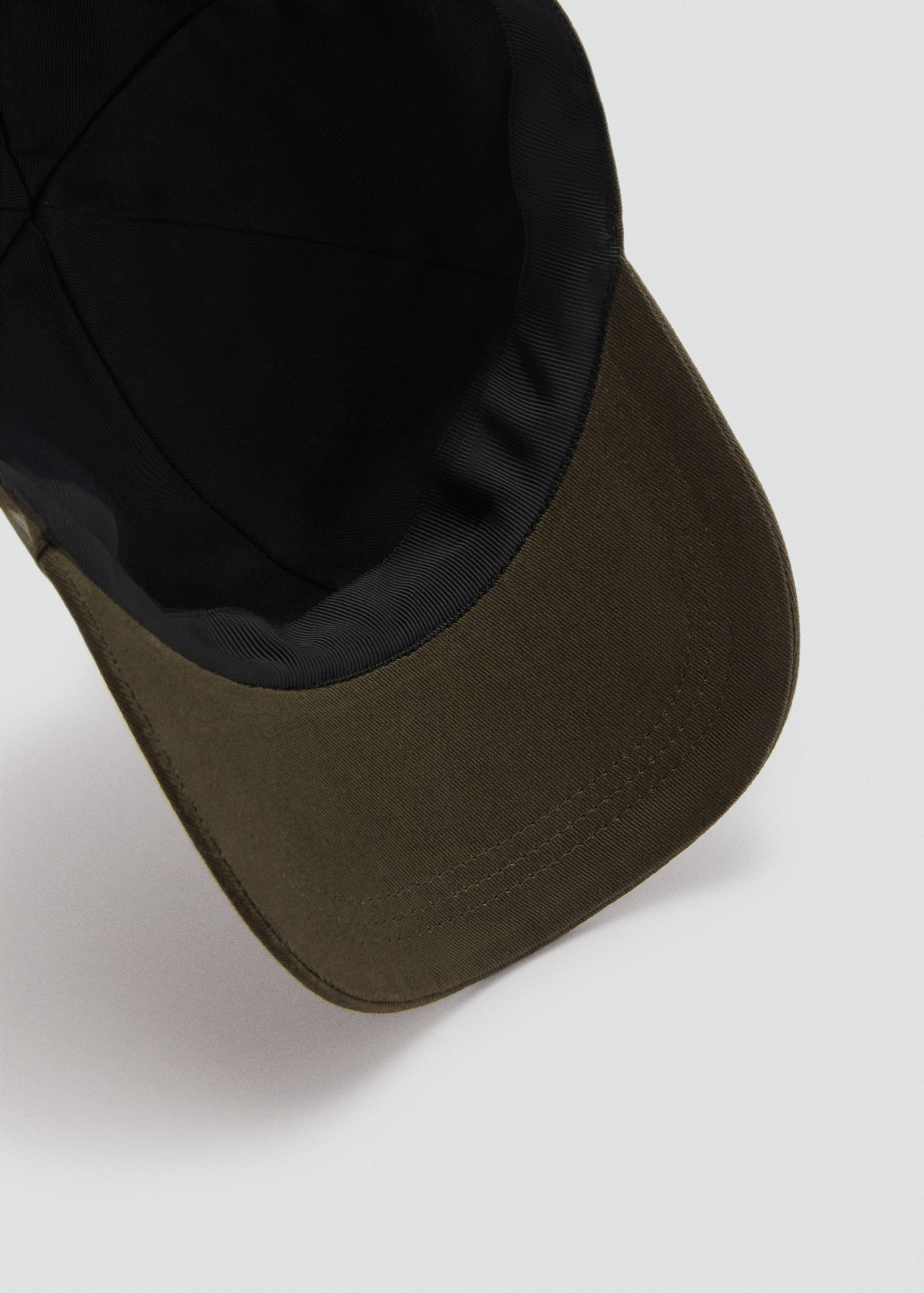 Cotton visor cap - Details of the article 2