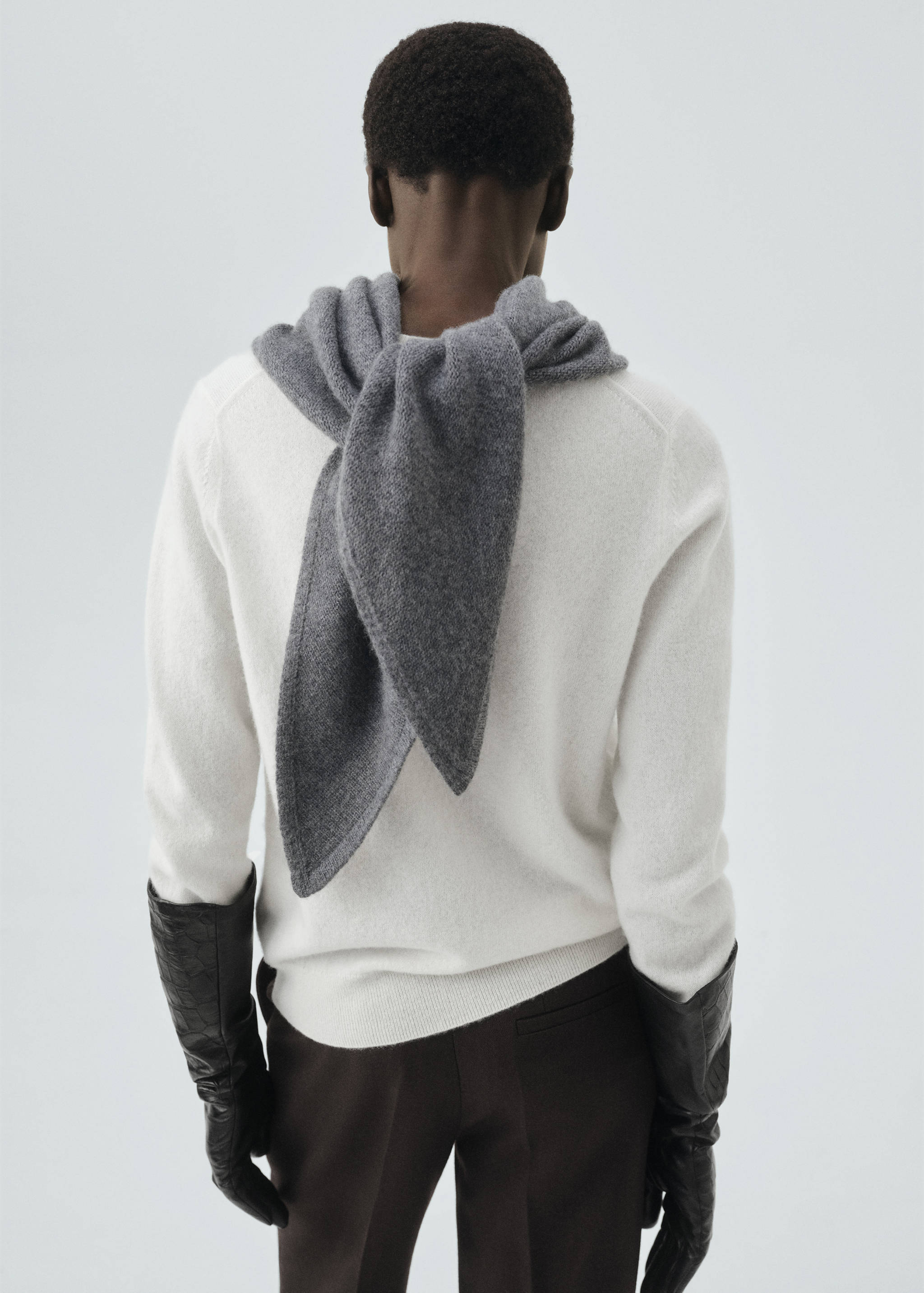 Kashmirblandad stickad halsduk - Allmän bild