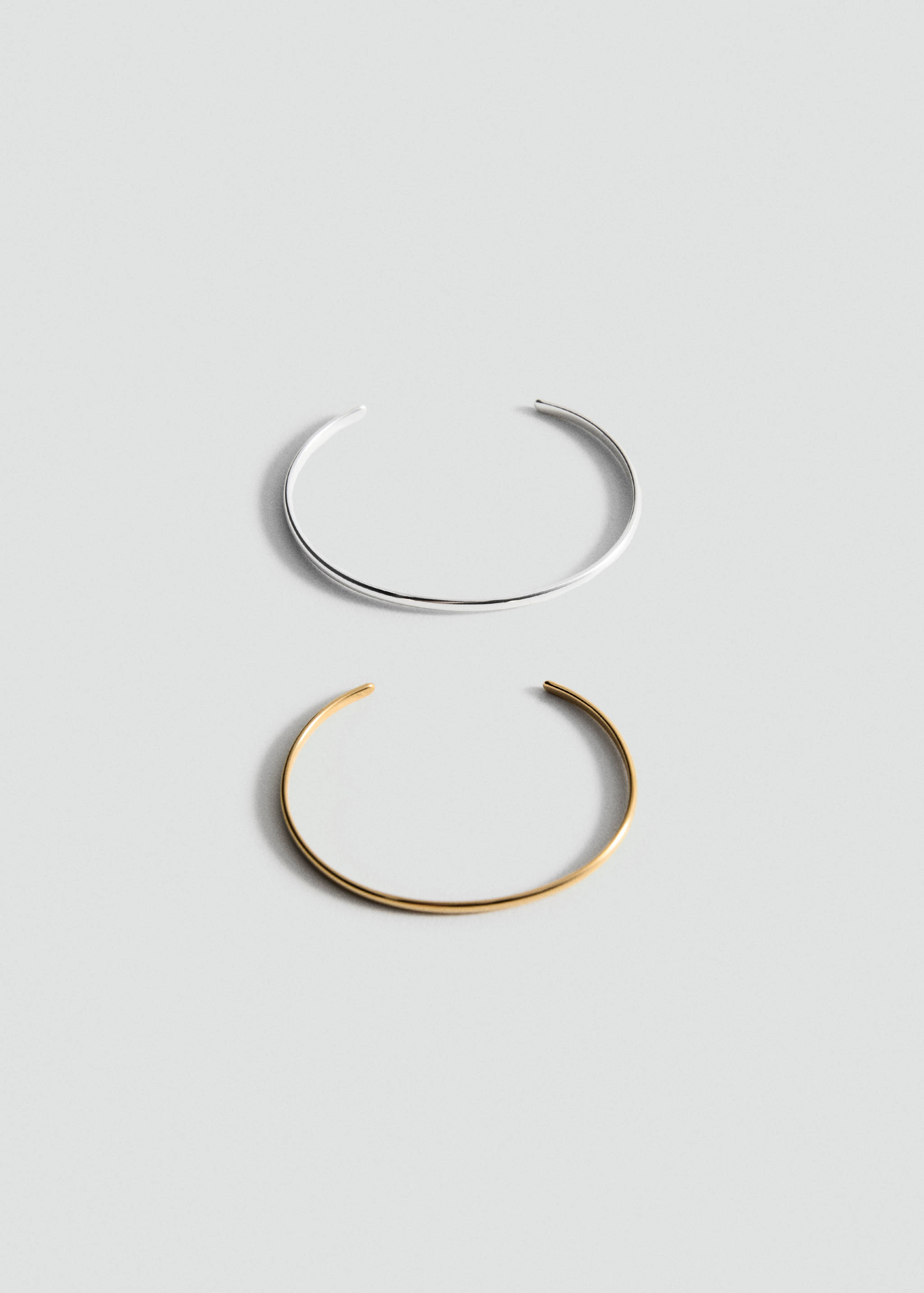 مجموعة أساور متناسقة من الستانلس ستيل - منتج دون نموذج