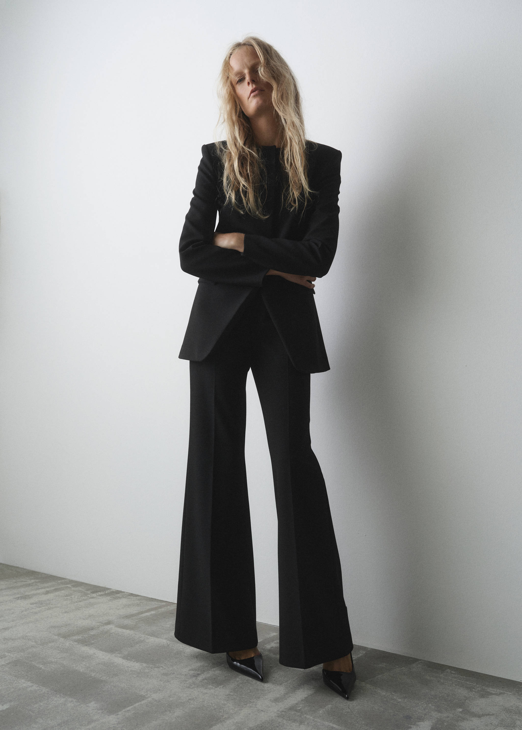 Patent leather shoes with straps and buckle - Details of the article 7