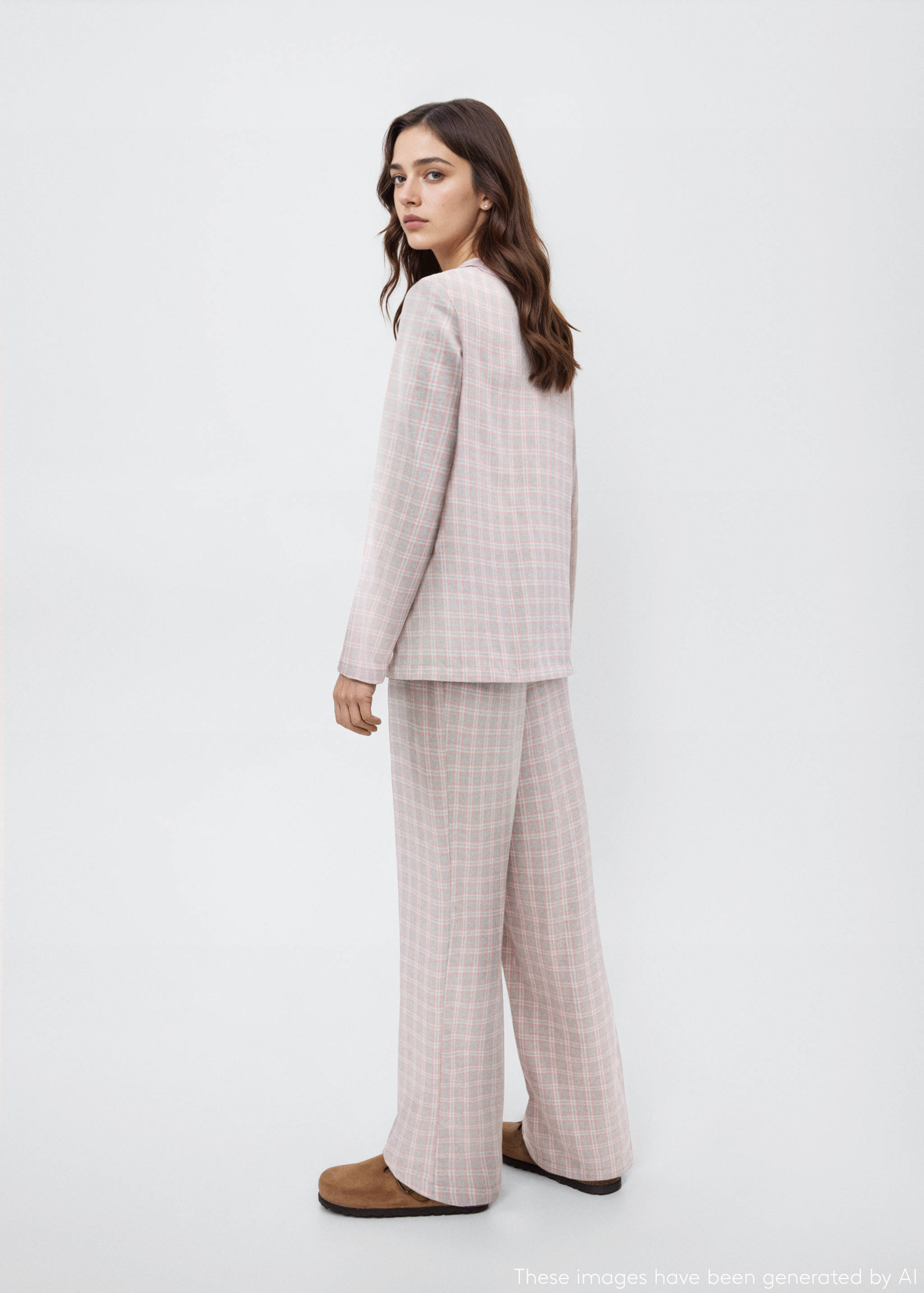 Длинная пижама из двух частей в клетку - Обратная сторона изделия