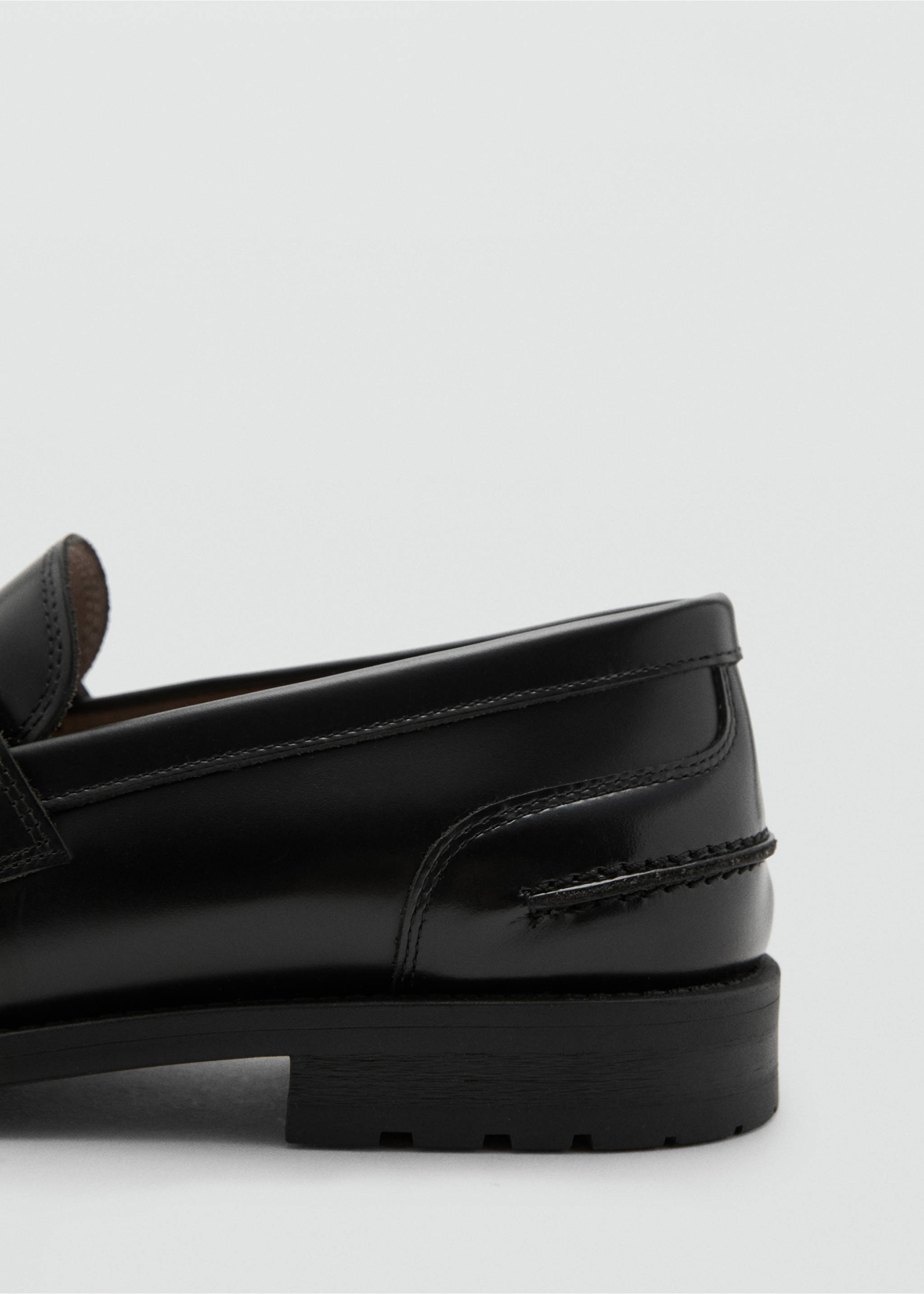 Mocasín piel antifaz - Detalle del artículo 1, Negro. Ref: 17096000-00.