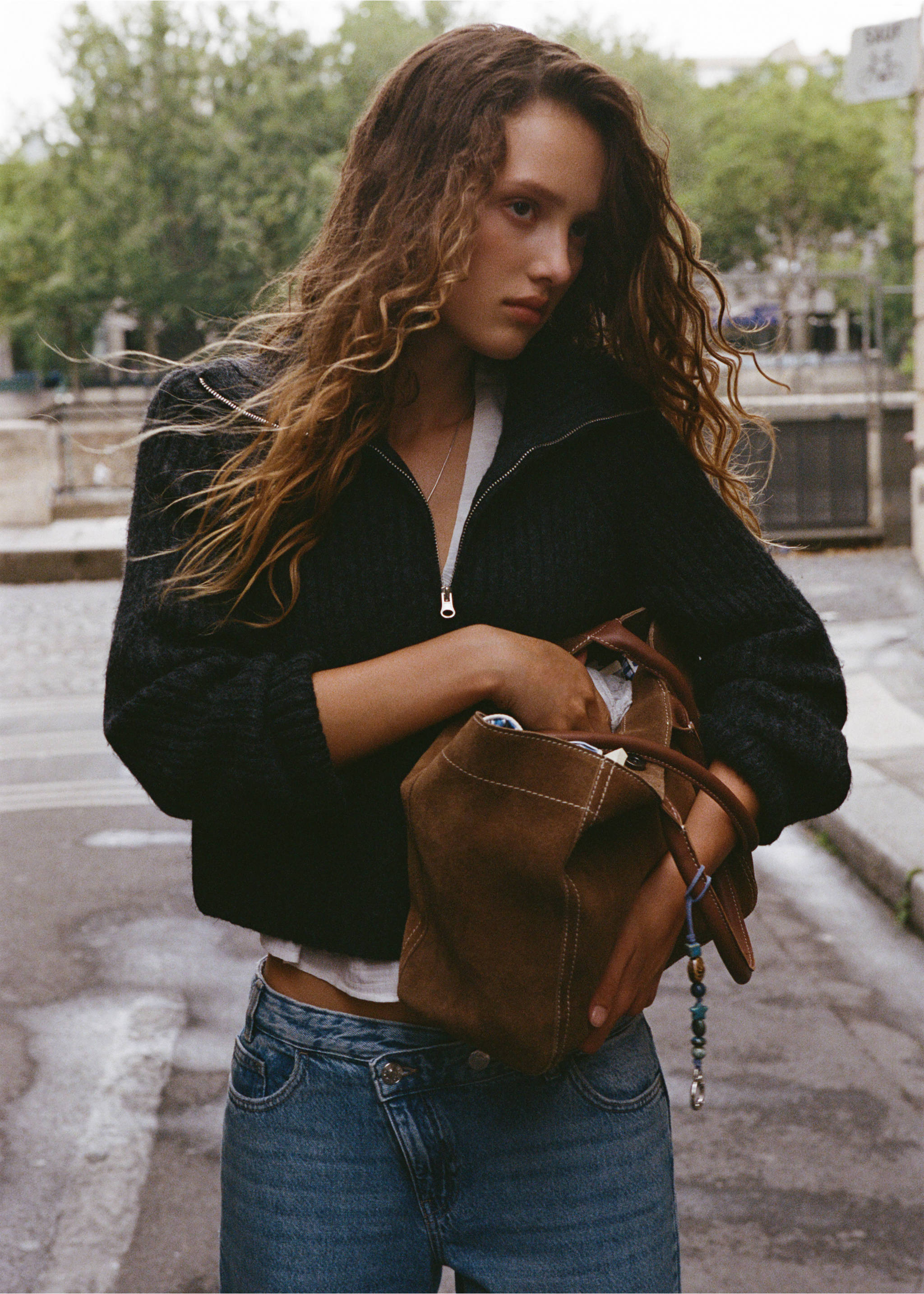 Zipped knit cardigan - Details of the article 5, Dark Heather Grey. Ref: 17096330-00.