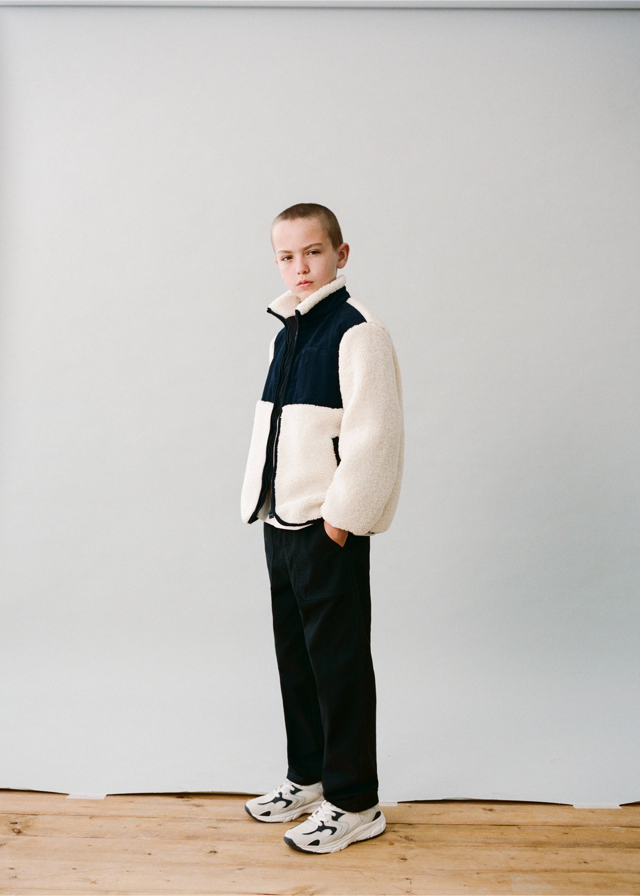 Shearling-effect jacket - Details of the article 6, Off White. Ref: 17096332-00.