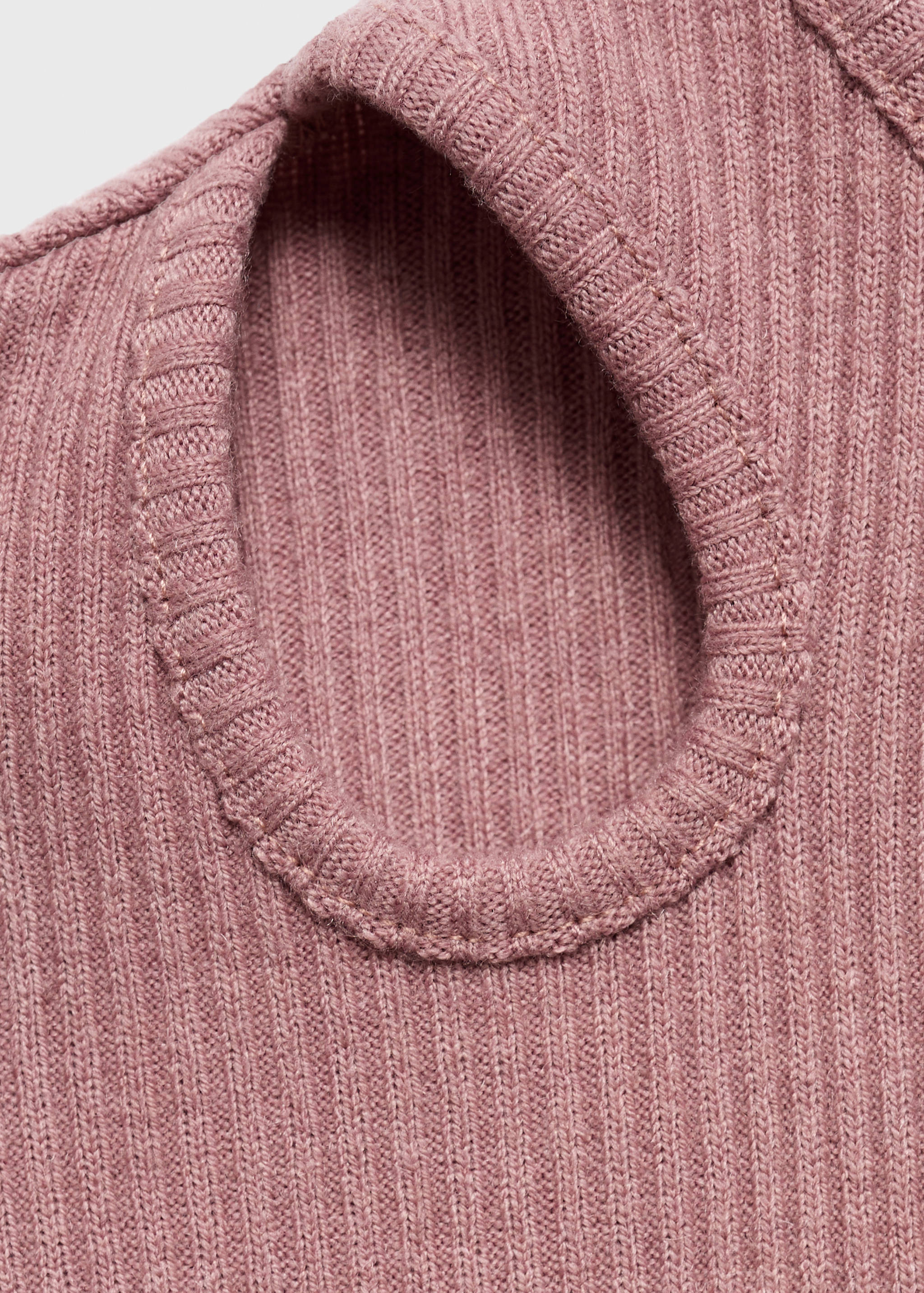 Long dress with cut-out - Details of the article 0