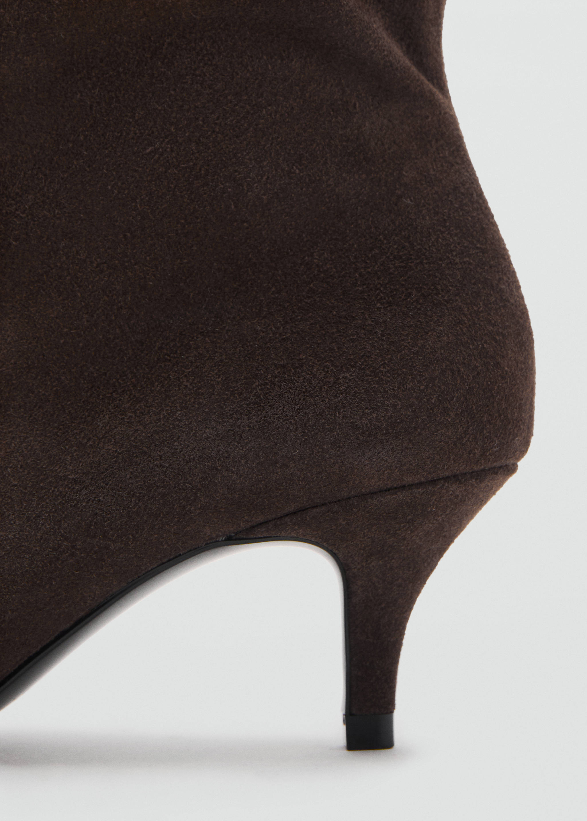 Suede kitten-heel boots - Details of the article 1