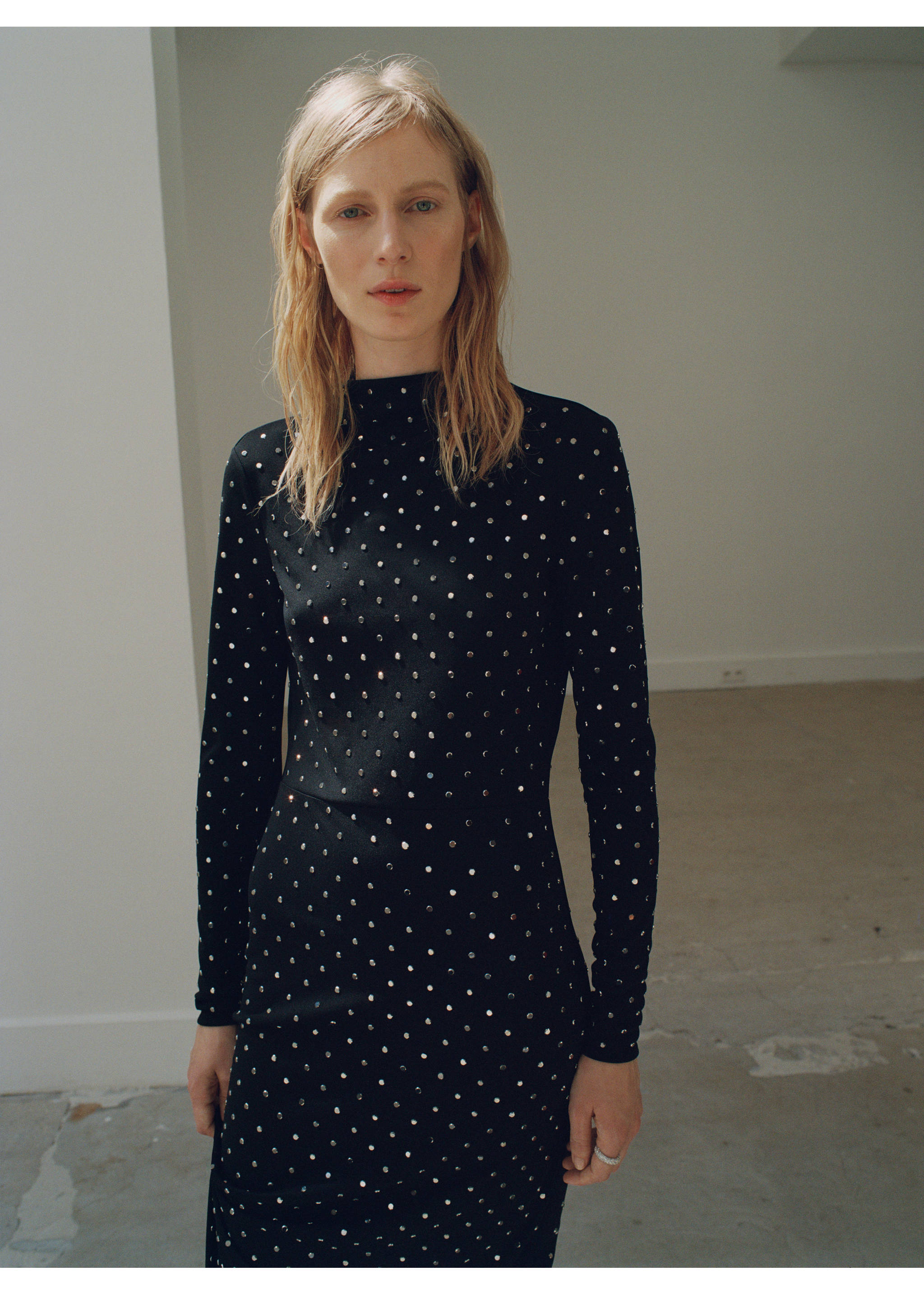 오픈 백 크리스탈 드레스 - 상품 내역: 9, 블랙. Ref: 17096356-00.