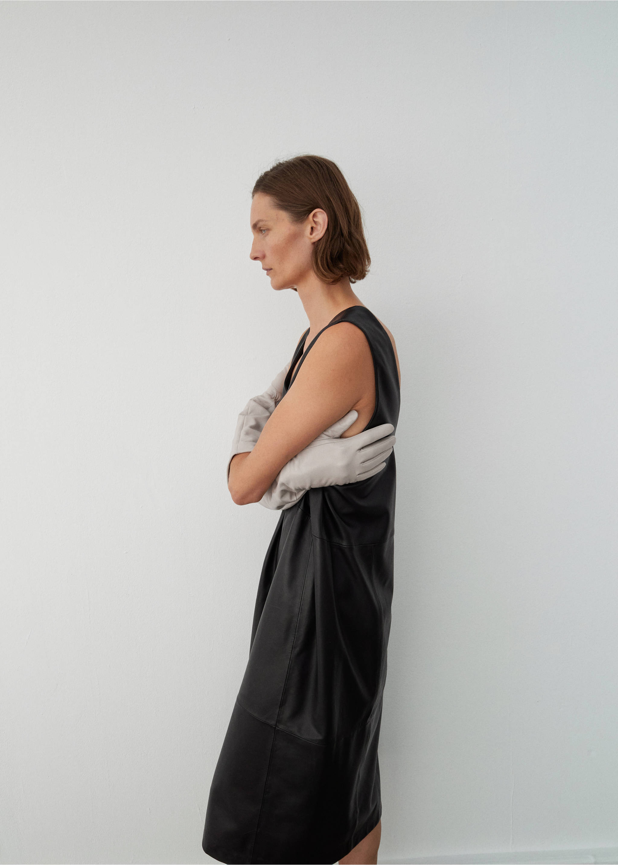 Robe midi 100 % cuir - Détail de l'article 1, Noir. Ref: 17096357-00.