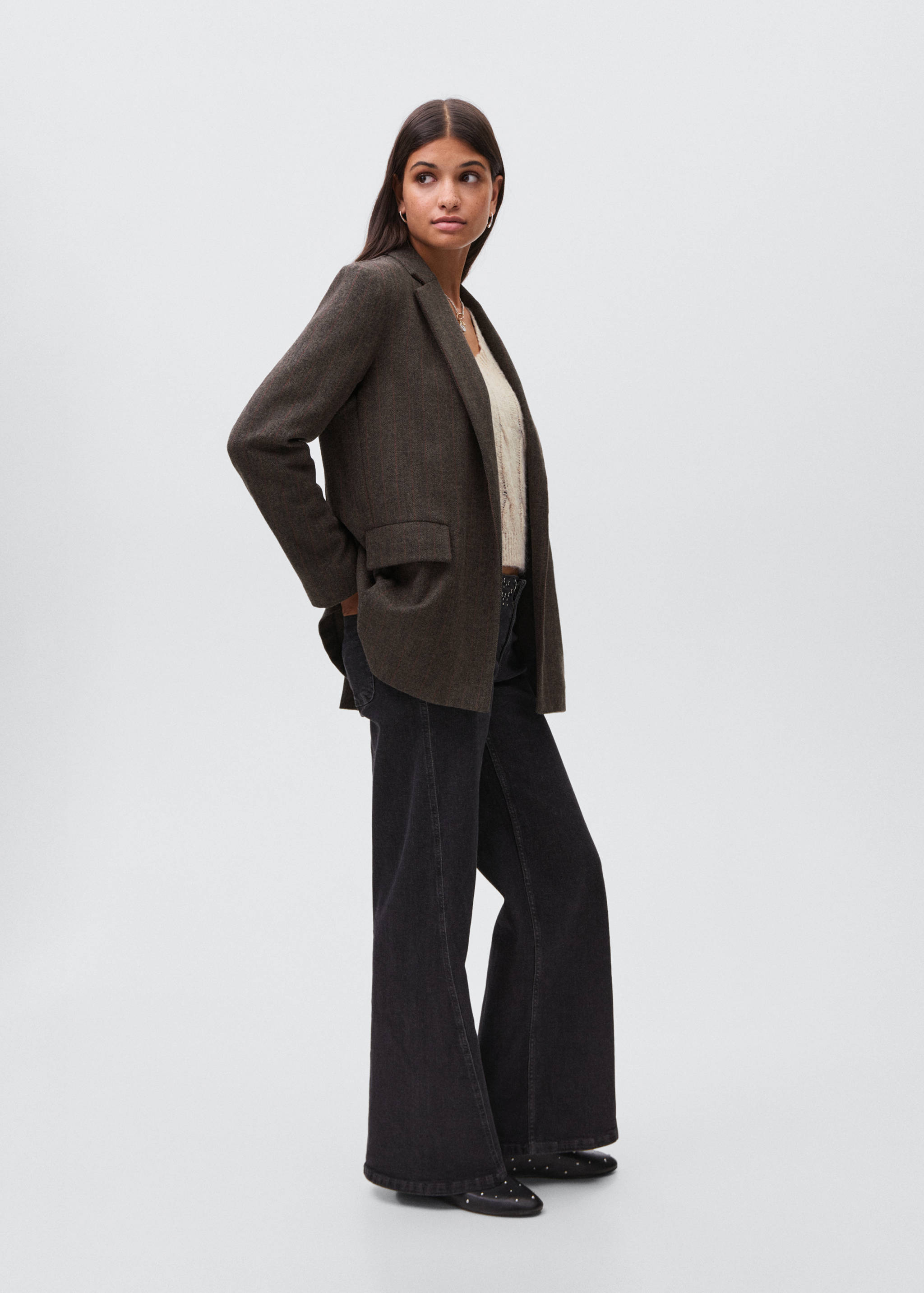 جاكيت بليزر من الصوف بنمط سبايك هيرينغبون - رؤية عامة