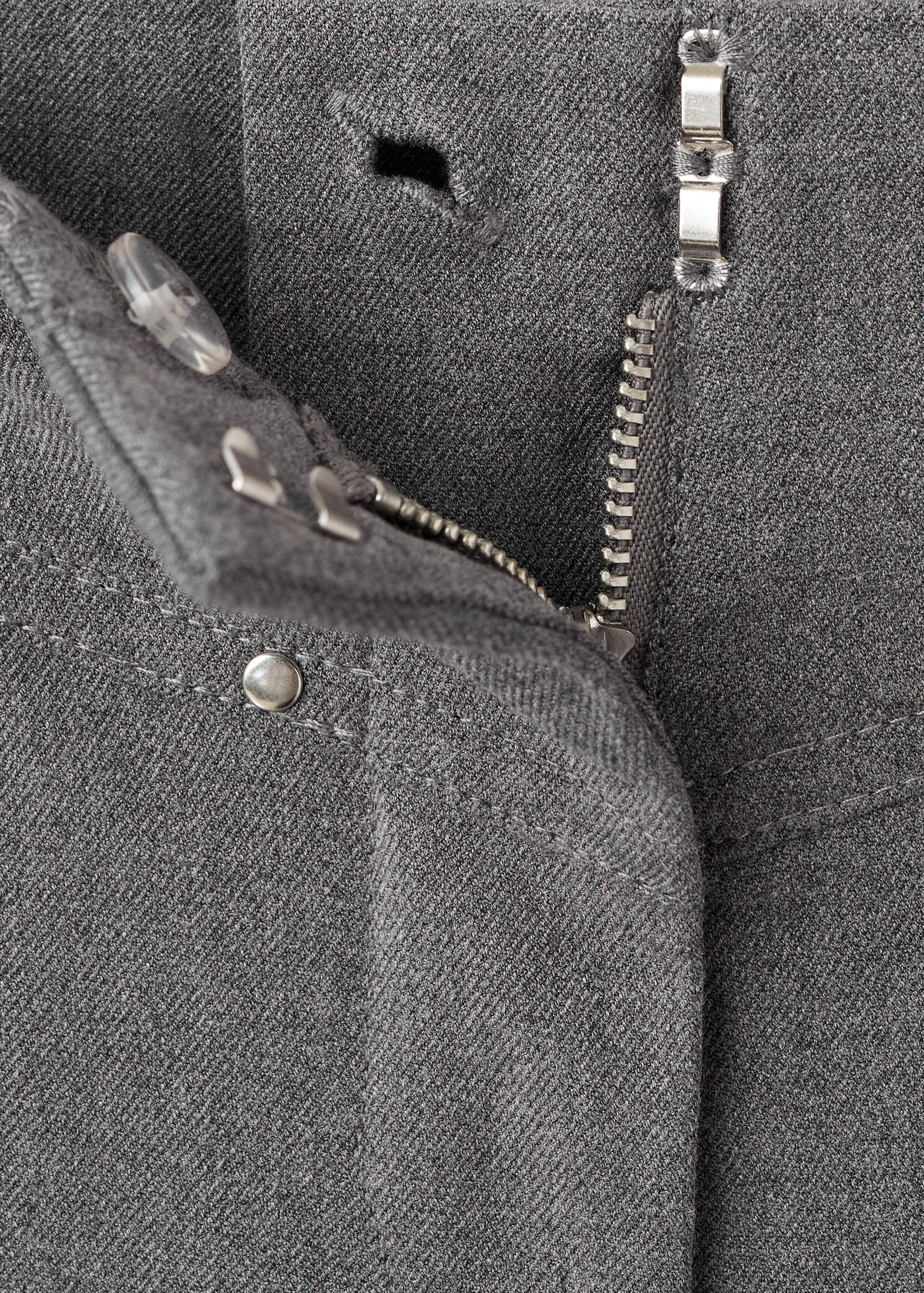 Low-waist studded pants - Details of the article 0