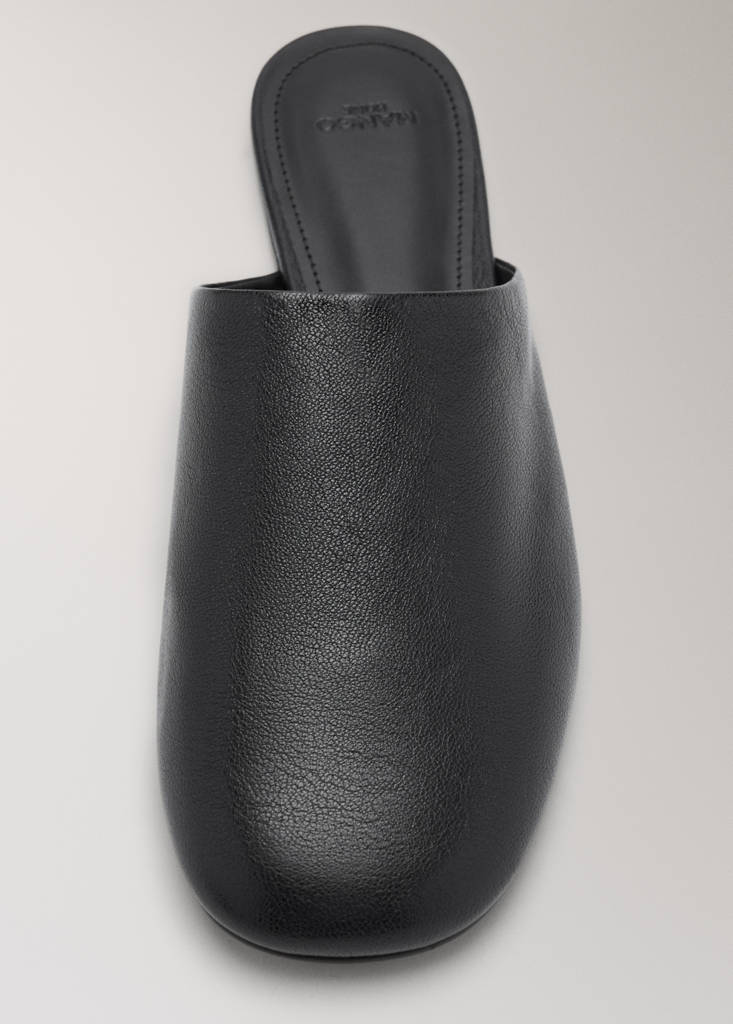 Leather mule slippers — Black
