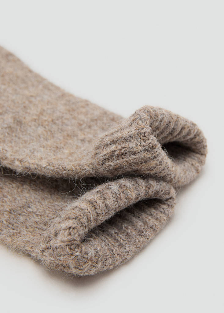 Knitted gloves — Medium Brown