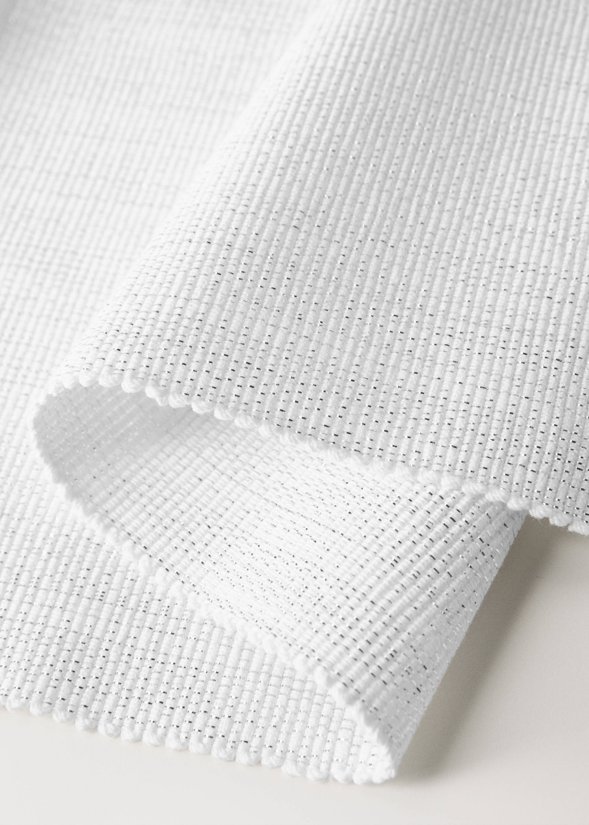 Cotton placemats with metallised fibre - Details of the article 1