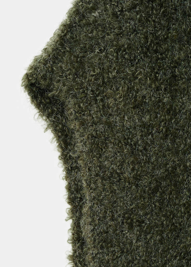 Turtleneck knitted gilet — Dark Green