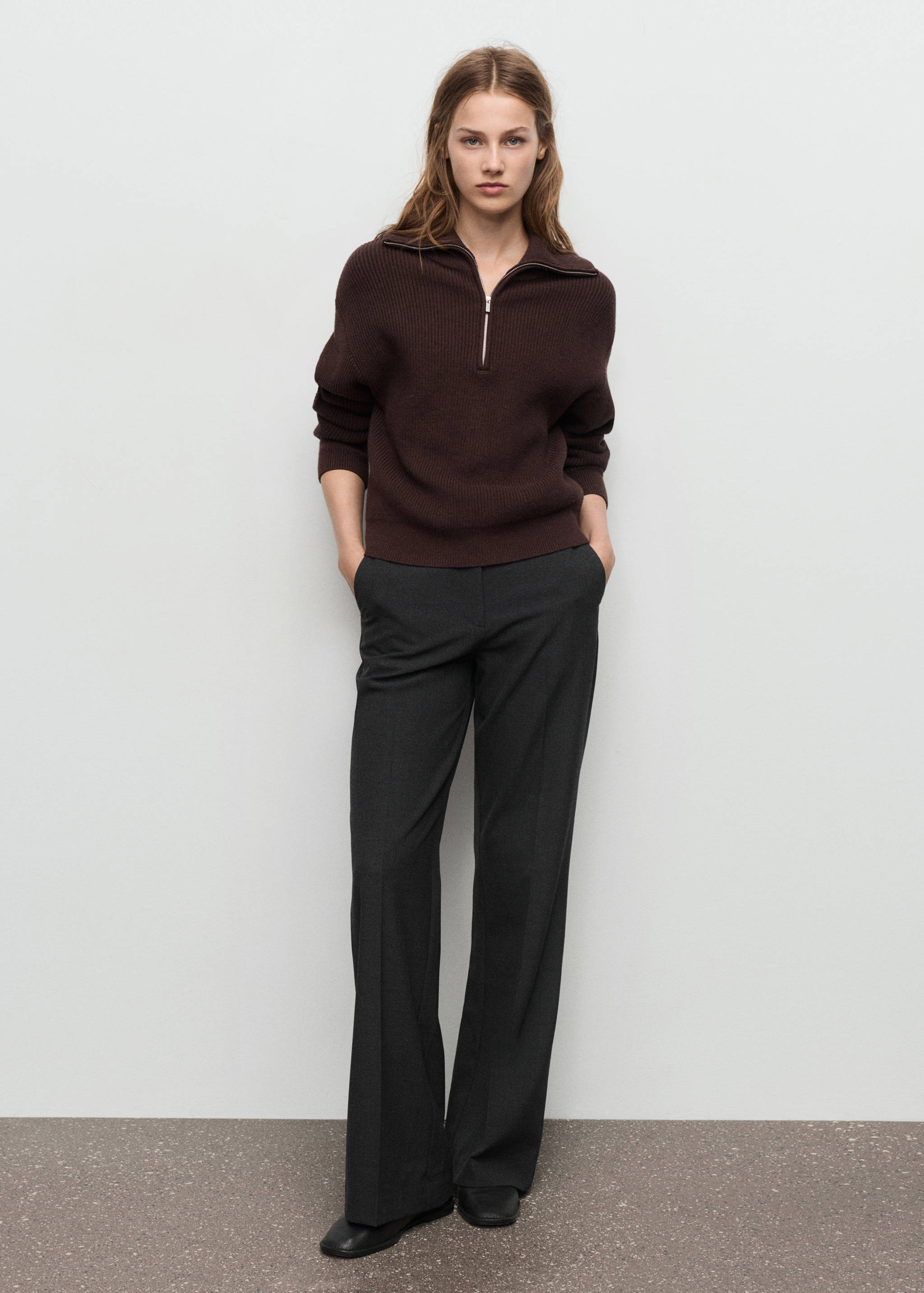 Pantalon droit avec ceinture - Plan général