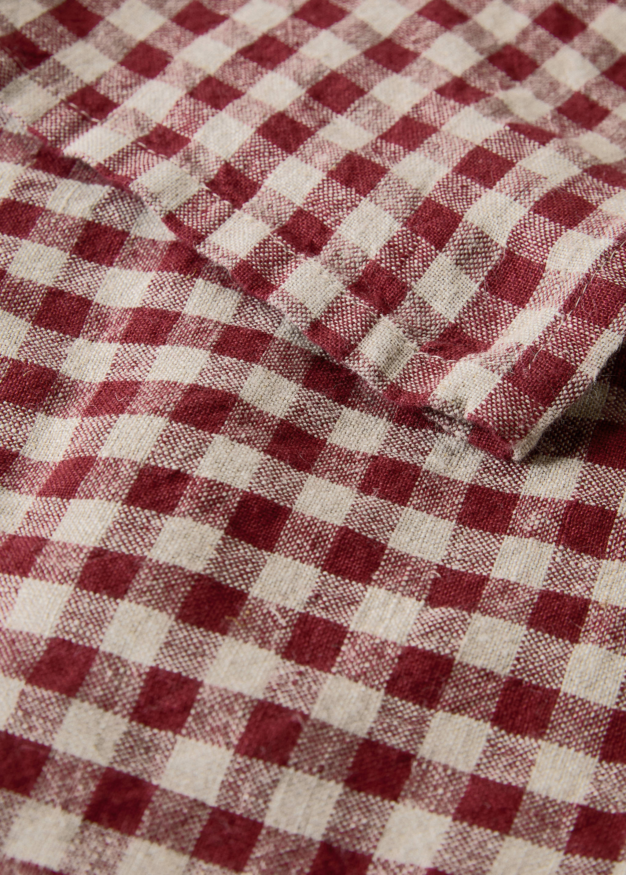 Gingham check linen tablecloth for 2 to 4 diners - Details of the article 1