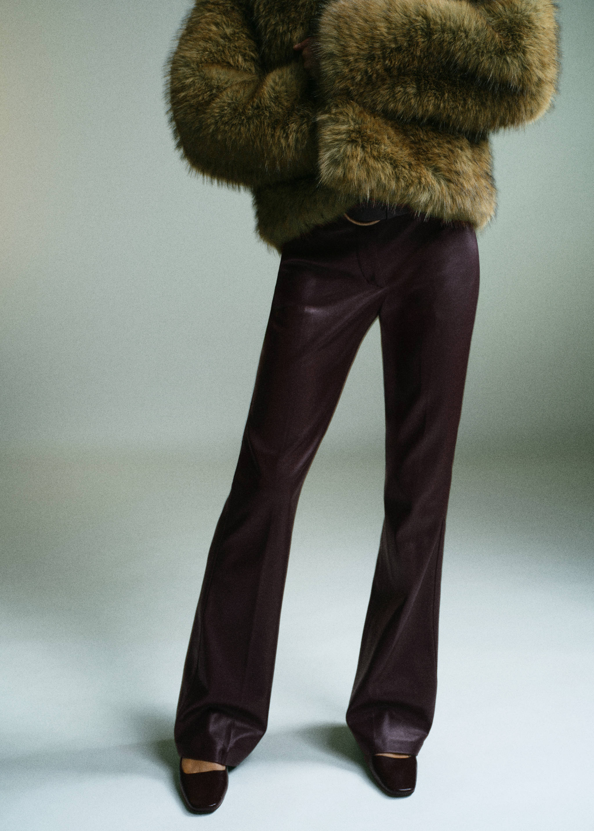 皮革质感喇叭裤 - null