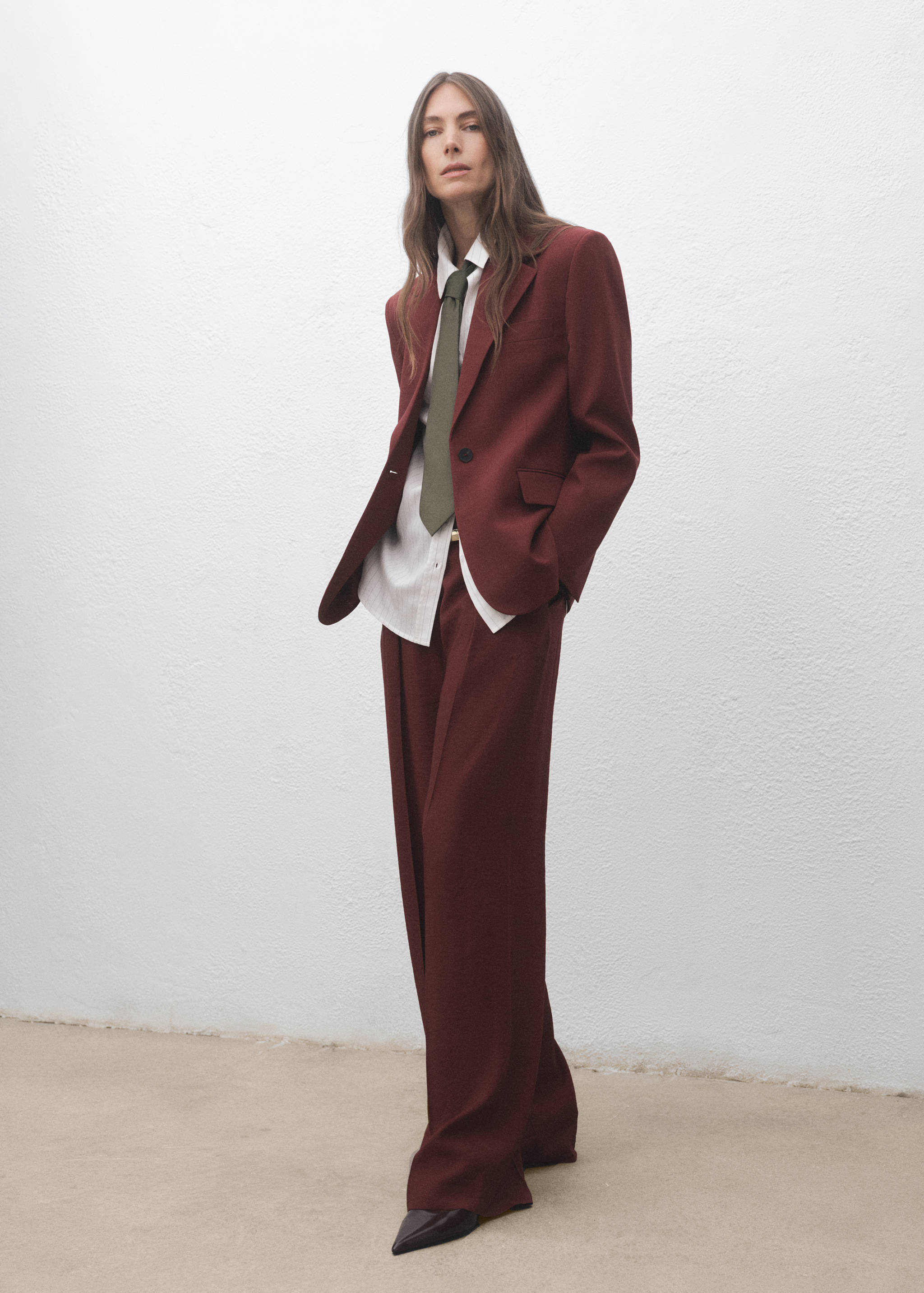 Gravata clássica - Plano geral