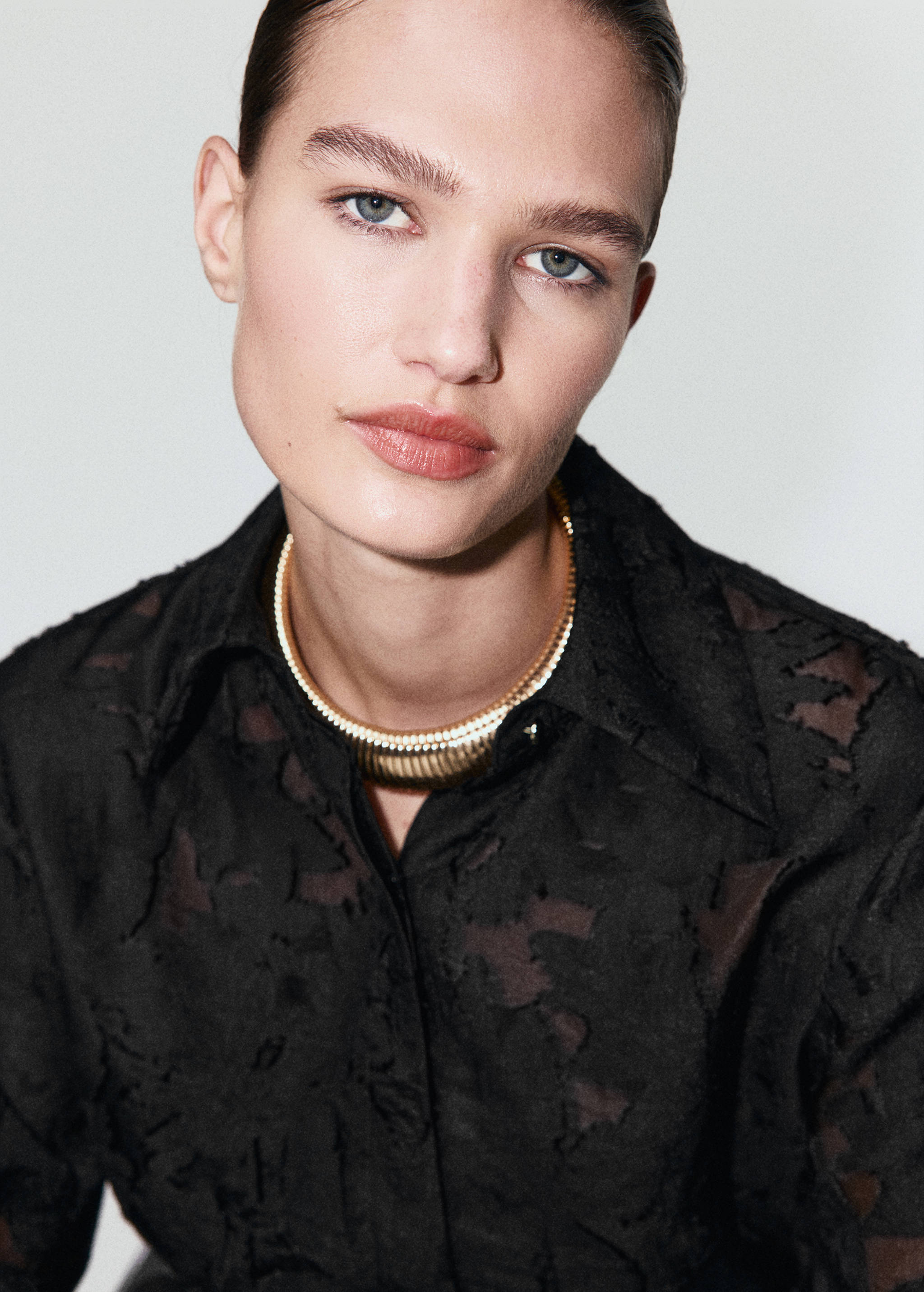 Textured oversize shirt - Details of the article 1