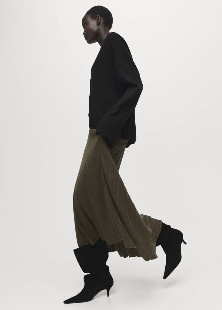 Oversized V-neck cardigan — Black