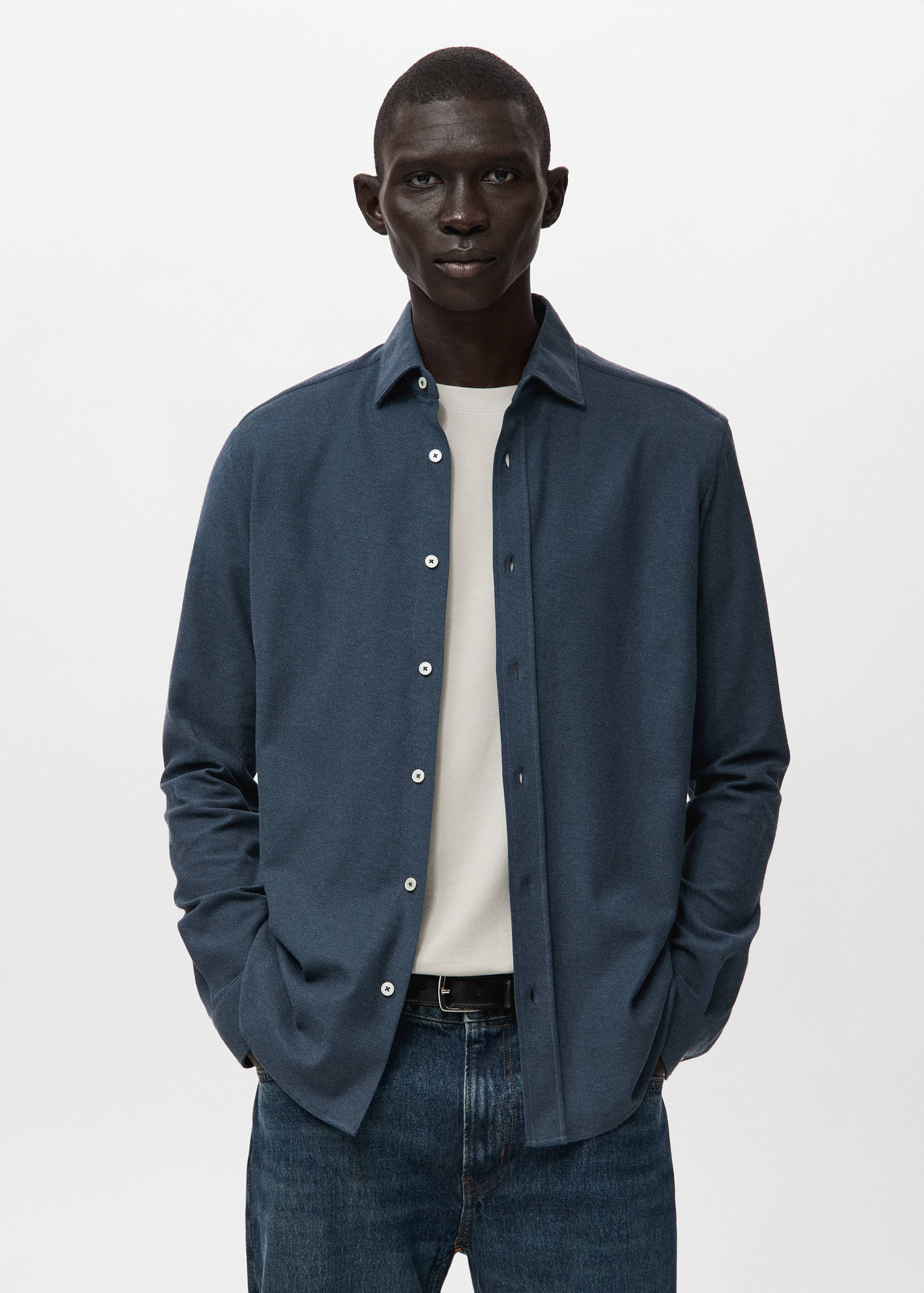 Рубашка приталенного кроя из 100% хлопка - Средний план