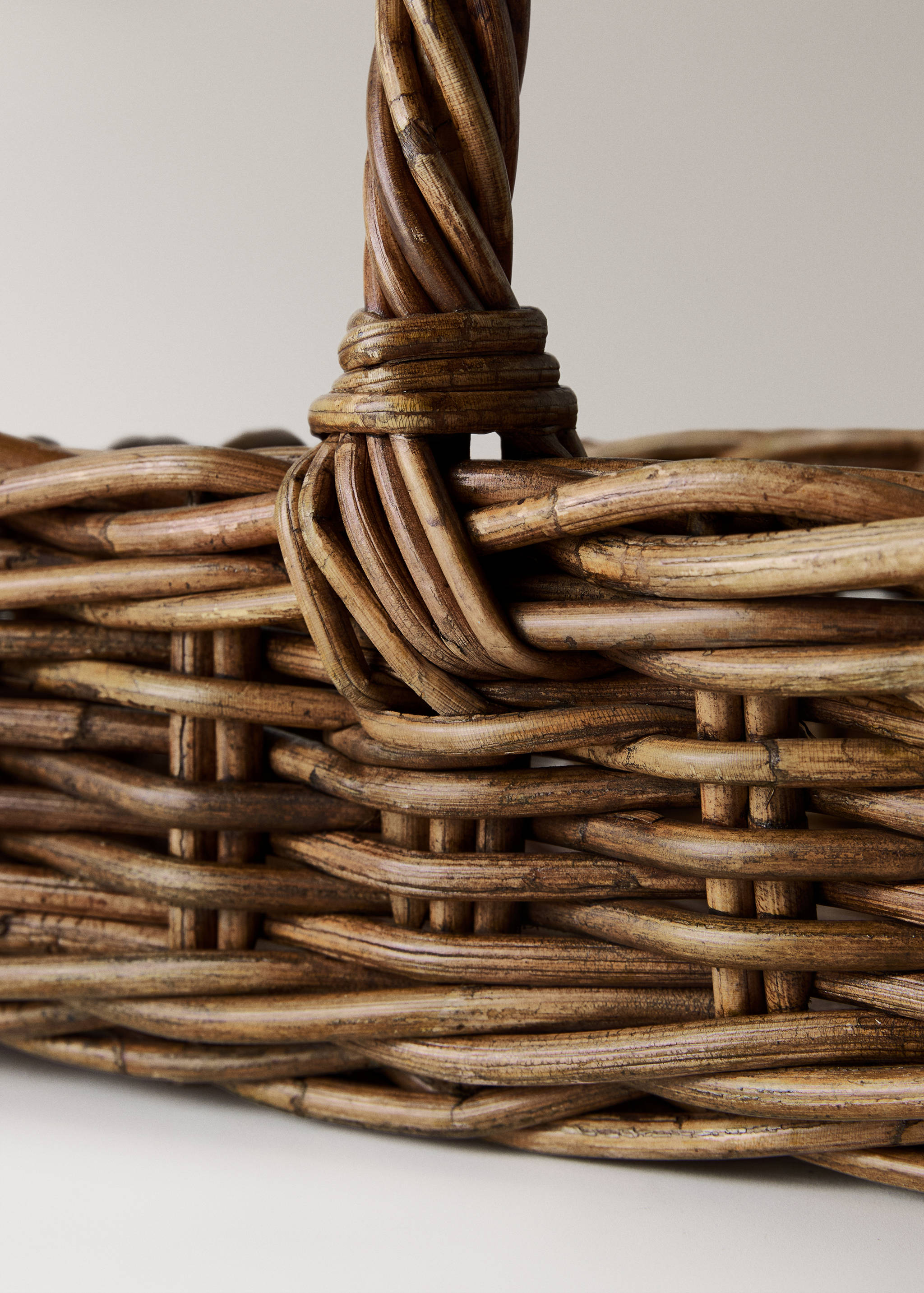 Rattan log basket - Details of the article 2